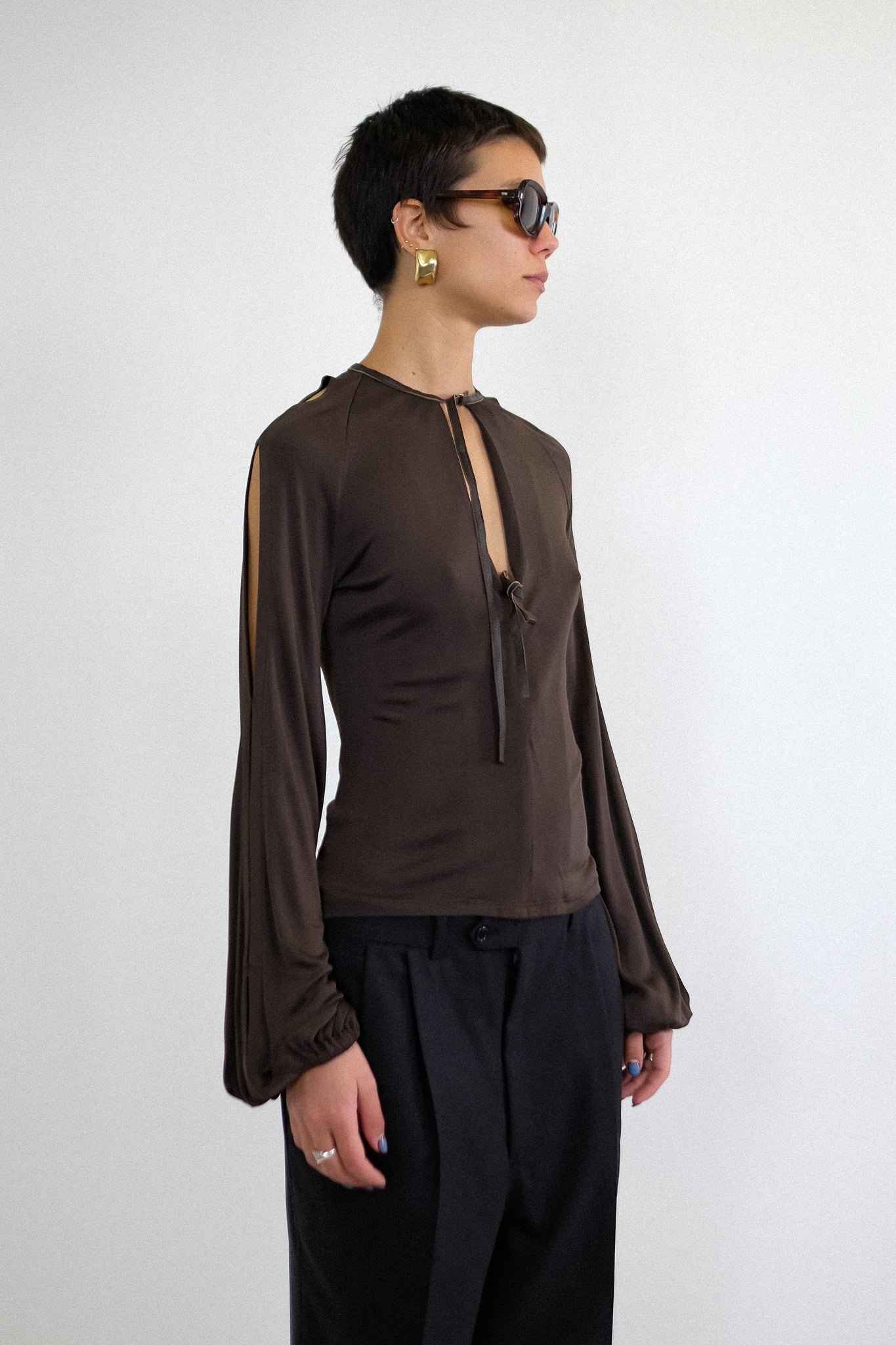 RICHMOND LONG SLEEVED SLIT TOP IN BROWN
