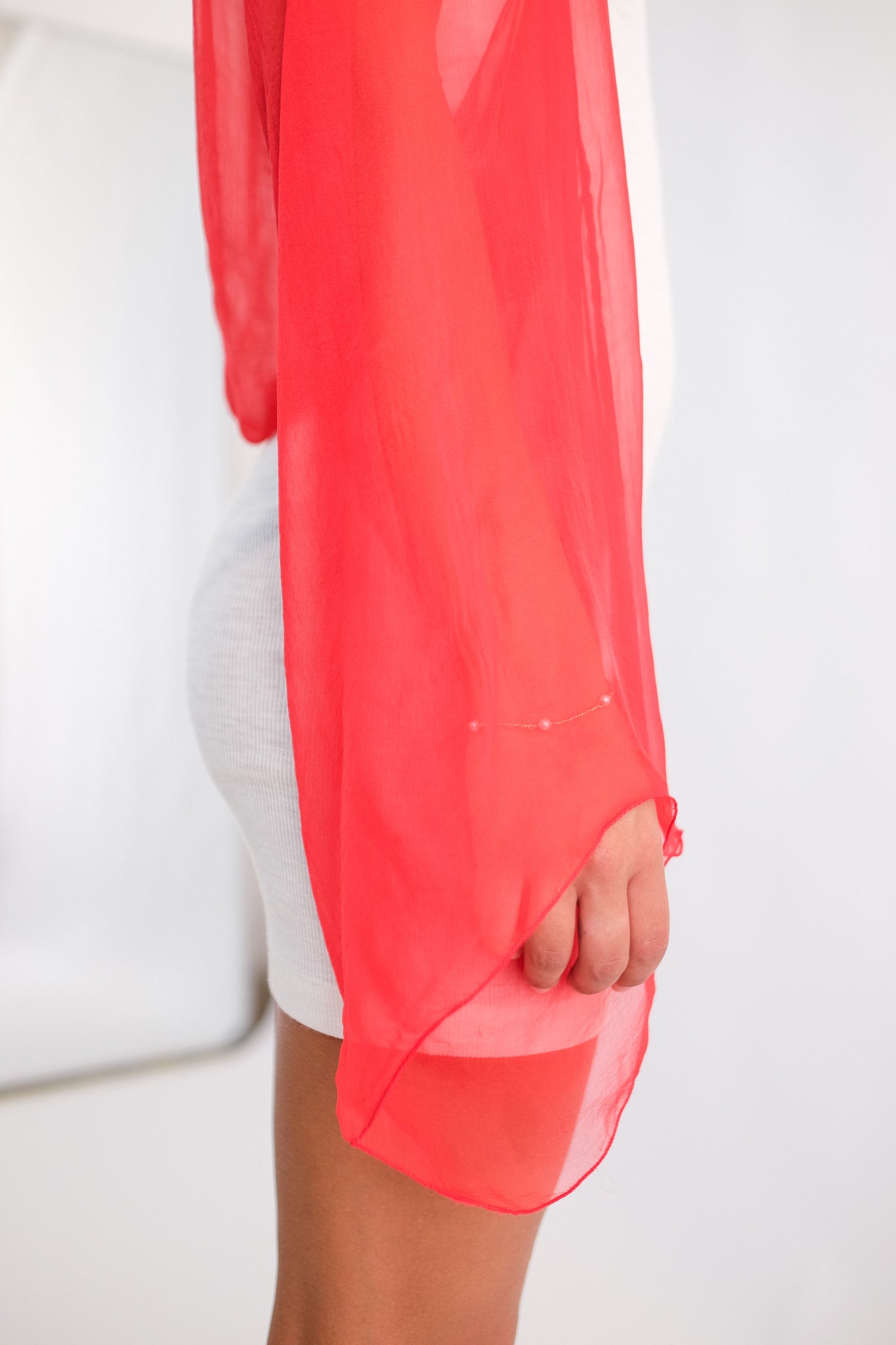 BILLOW SHRUG IN RED SILK CHIFFON