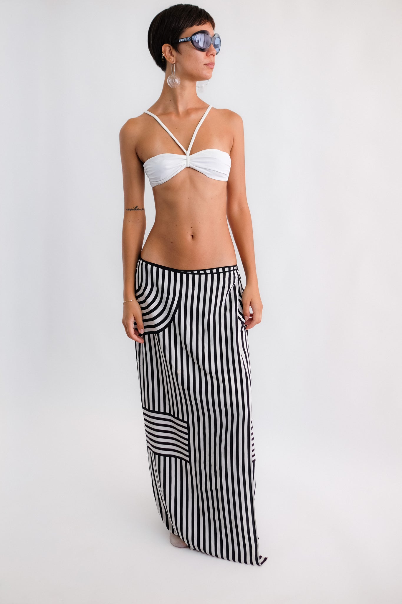 80S GIANFRANCO FERRÉ STRIPED MAXI SKIRT IN BLACK AND WHITE OPTIC SILK