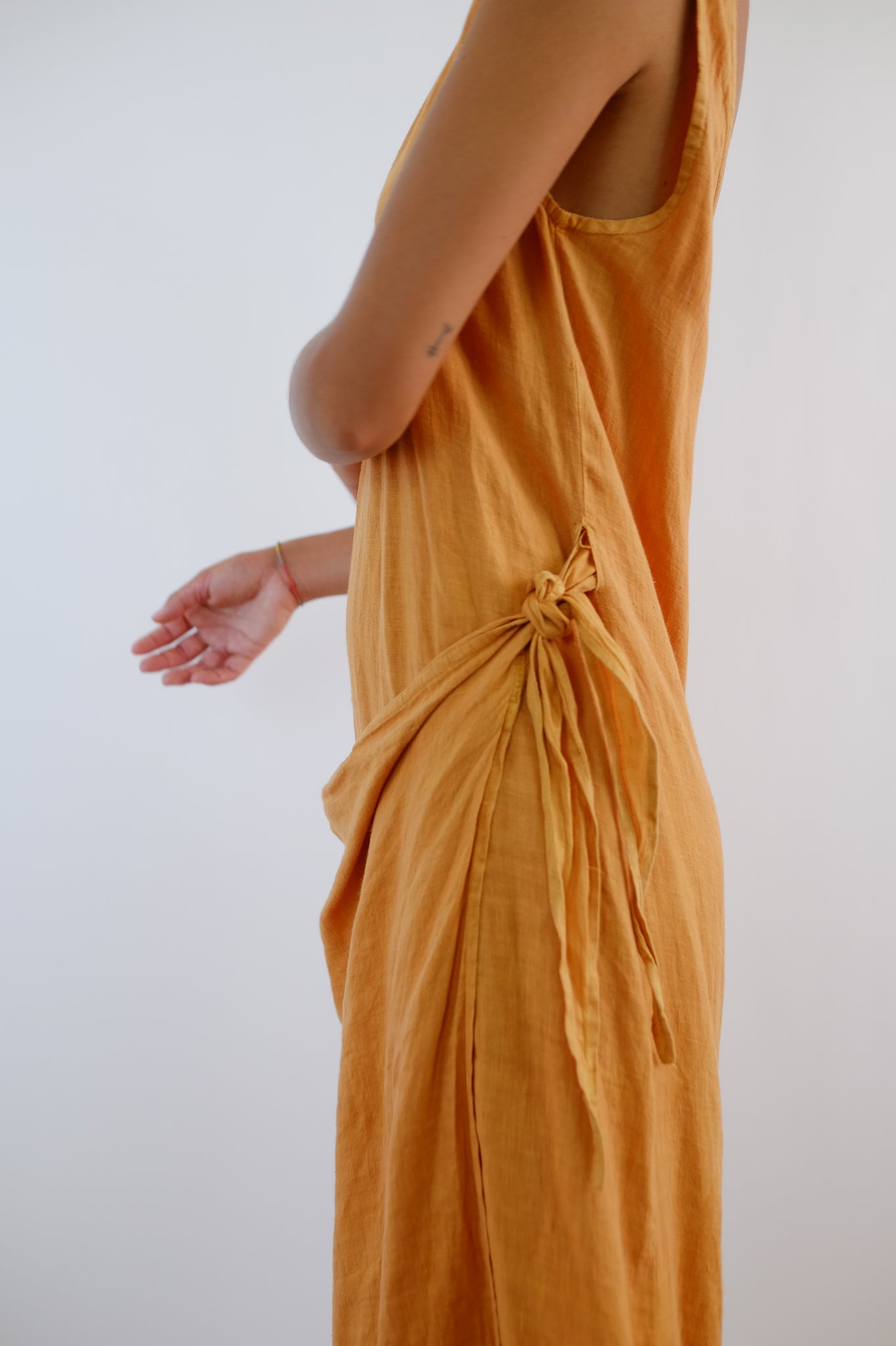 ORANGE WRAP BACK DRESS IN ARANCIA LINEN