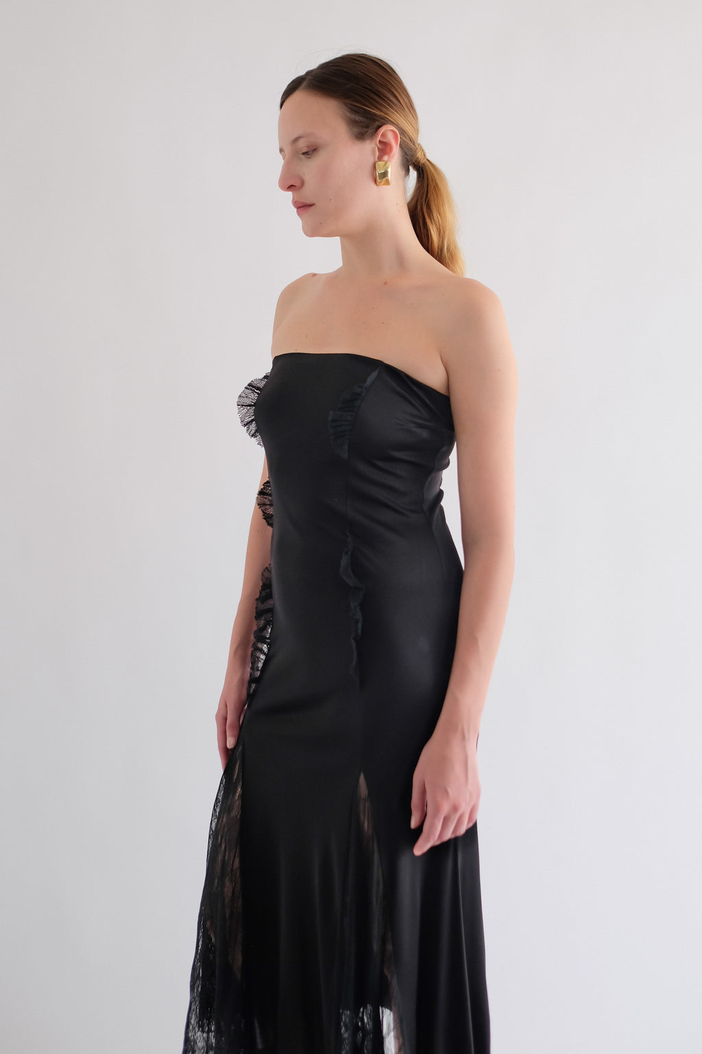 PATRIZIA PEPE STRAPLESS LIQUID DRESS WITH LACE VOLANTS