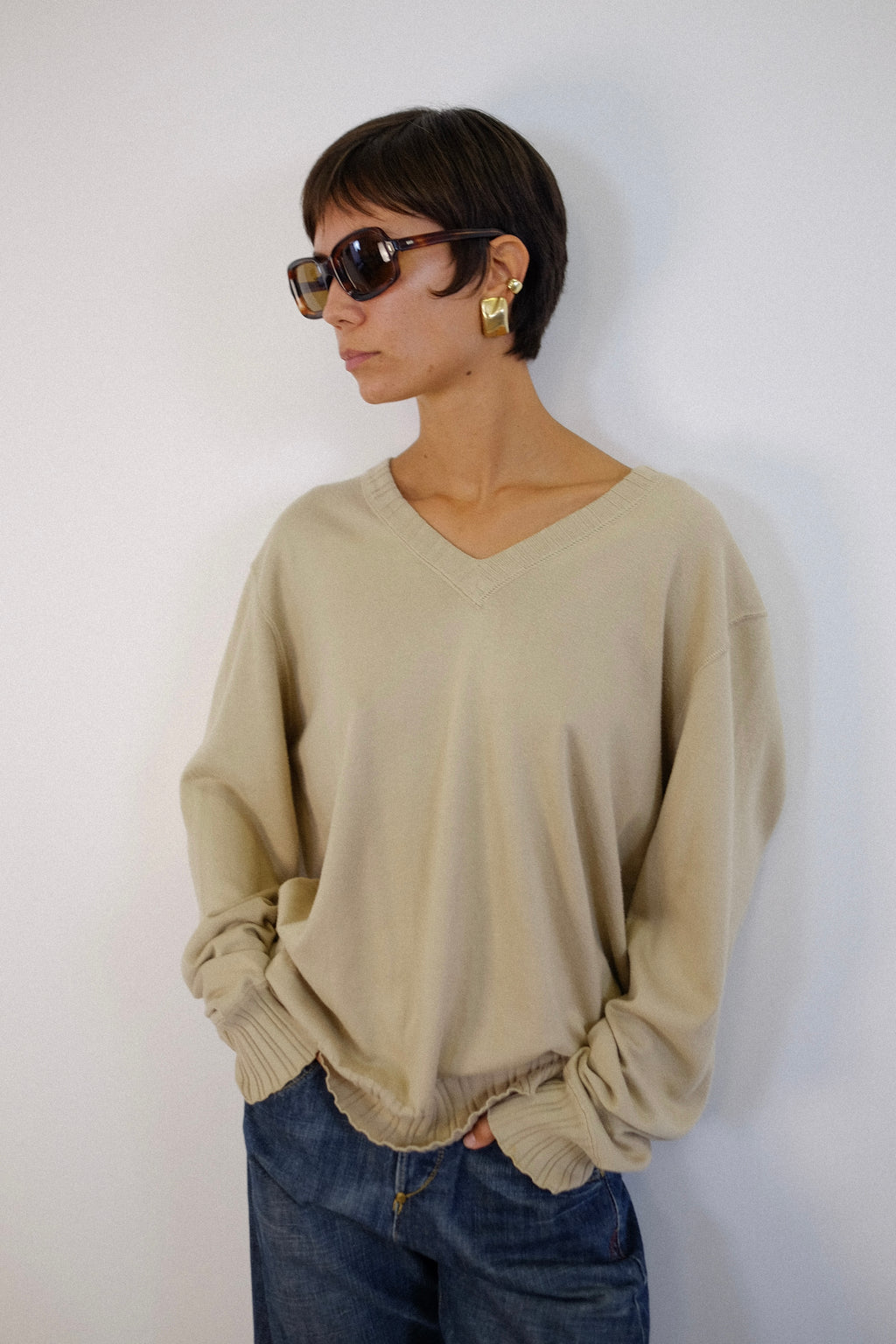 LORO PIANA V-NECK SWEATER IN BEIGE