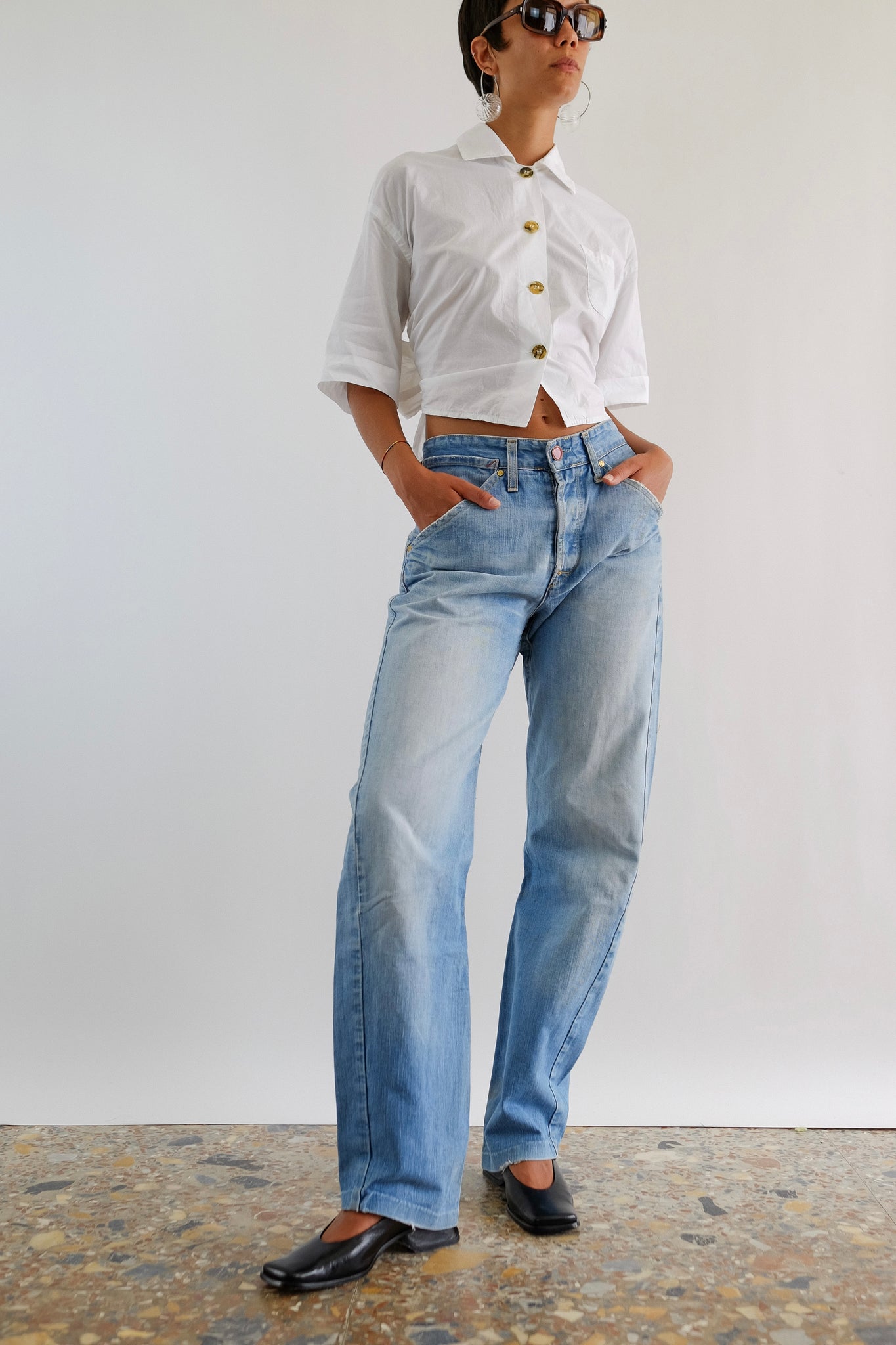 LEVIS ENGINEERED LIGHTWASH JEANS