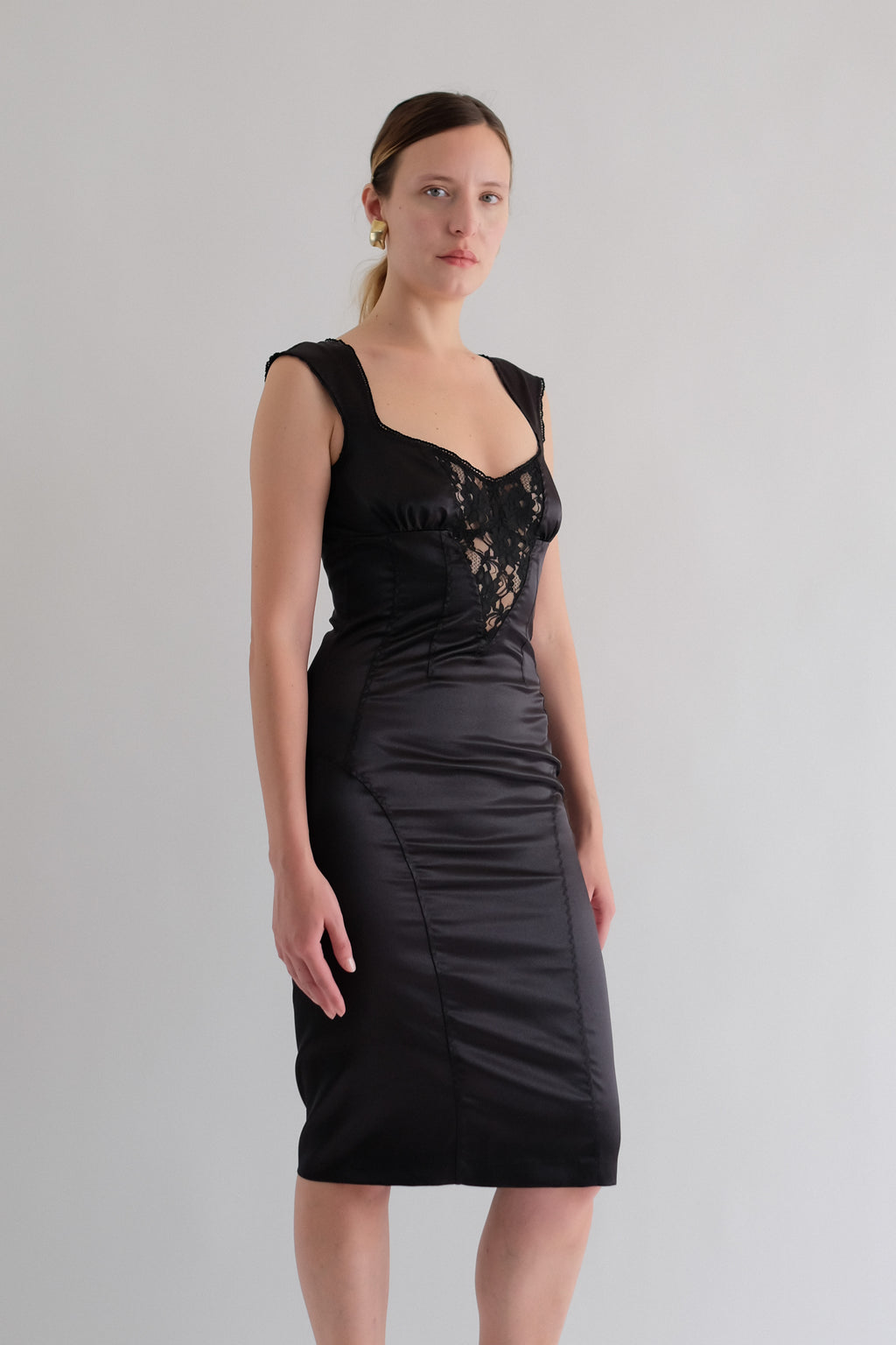 DOLCE & GABBANA MIDI LACE DRESS IN BLACK