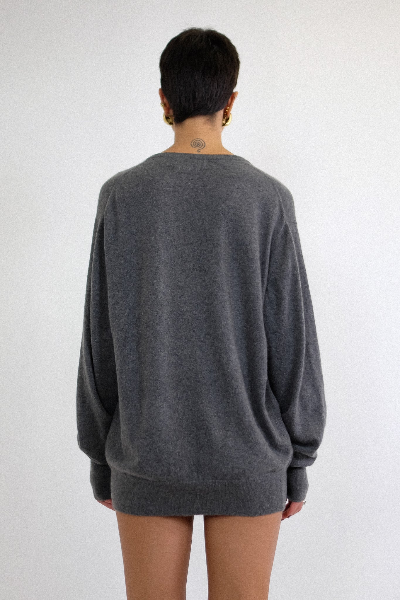 SCOTTISH PURE CASHMERE SWEATER IN GREY