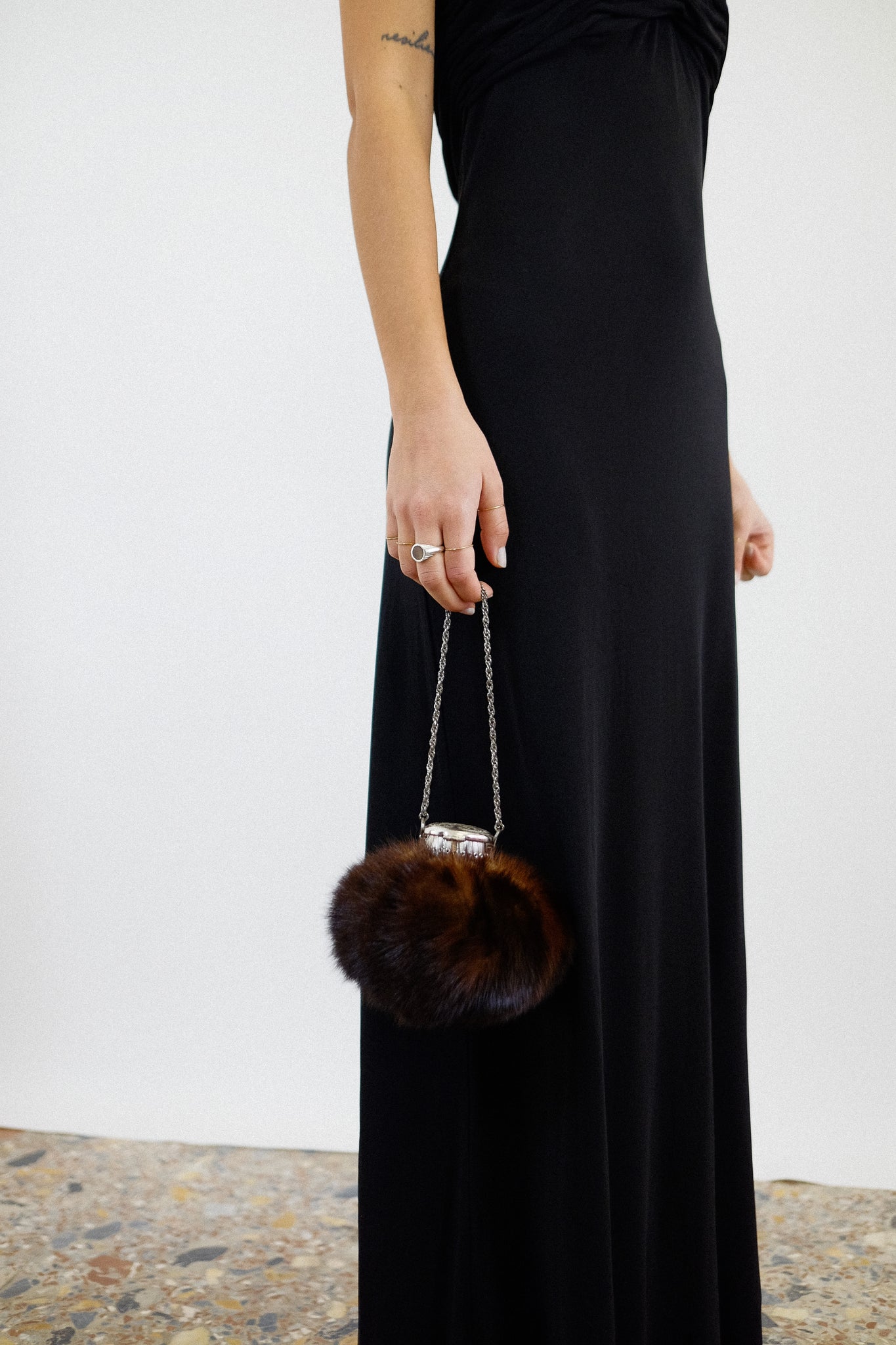 VINTAGE 1960S MINK FUR EXTENDING RETICULE BAG IN NATURAL MINK