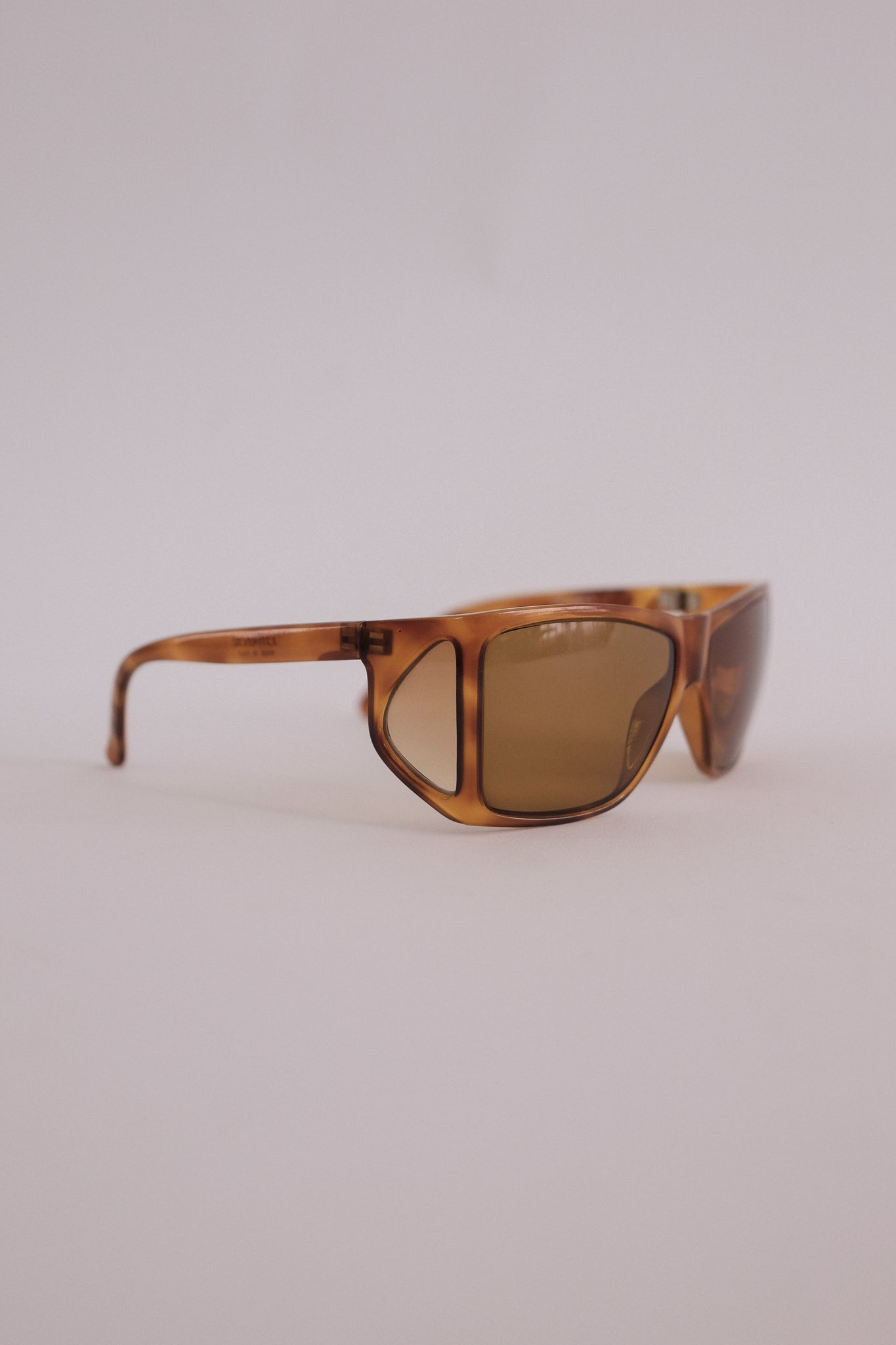 1980S GIANNI VERSACE SHADES IN TORT EFFECT - DEADSTOCK UNWORN