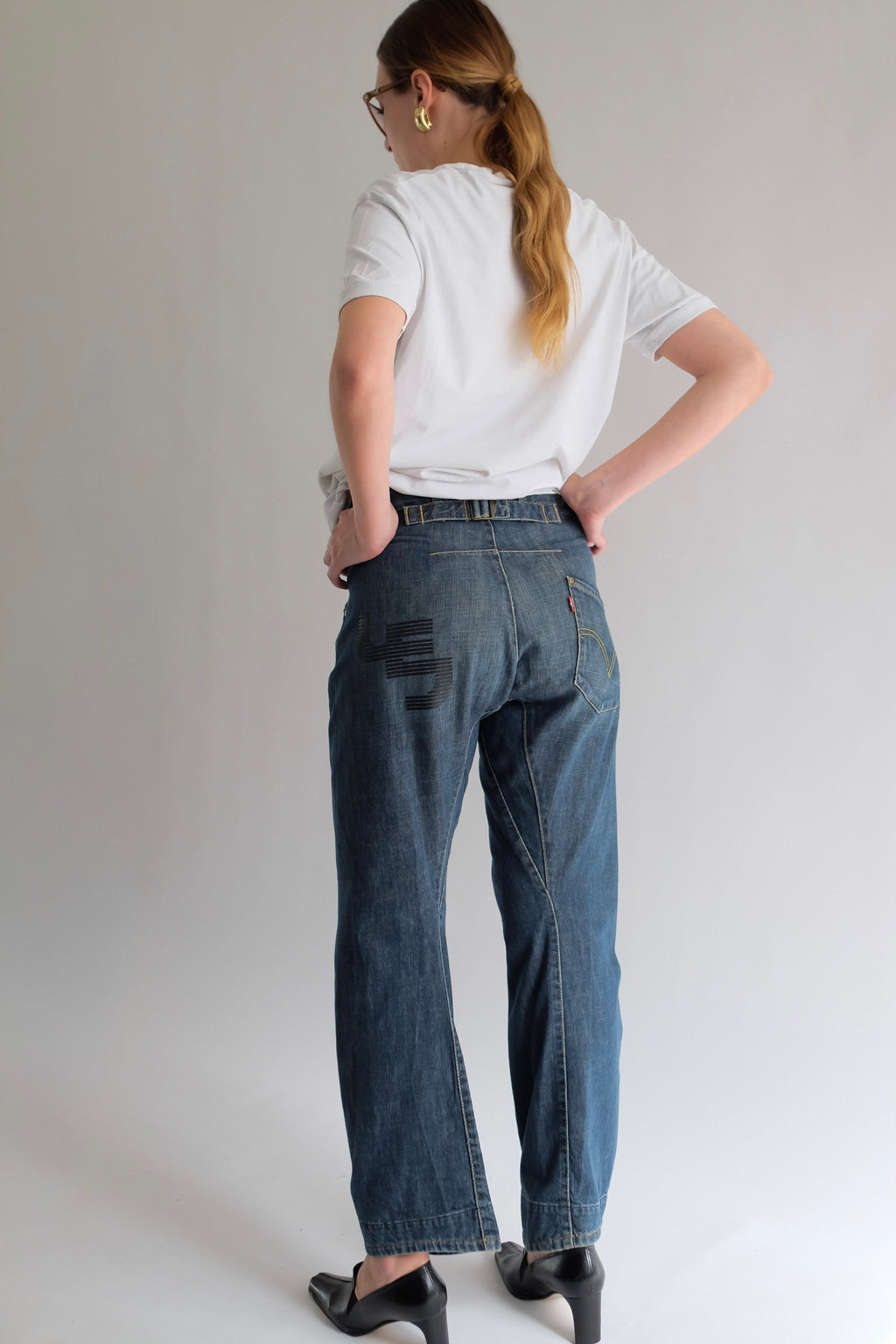 LEVIS ENGINEERED JEANS