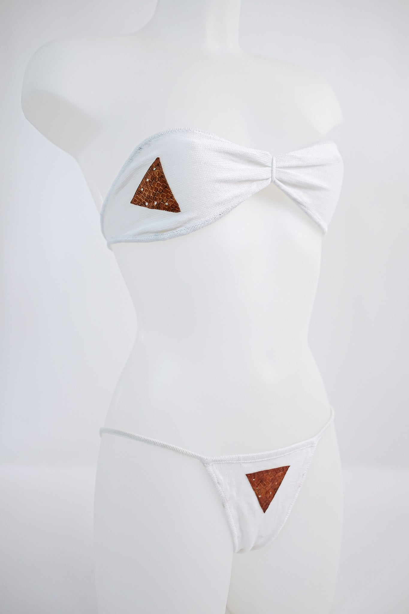 1980s SEMPLICE KNITTED BEACHWEAR WITH SNAKESKIN APPLIQUÉS