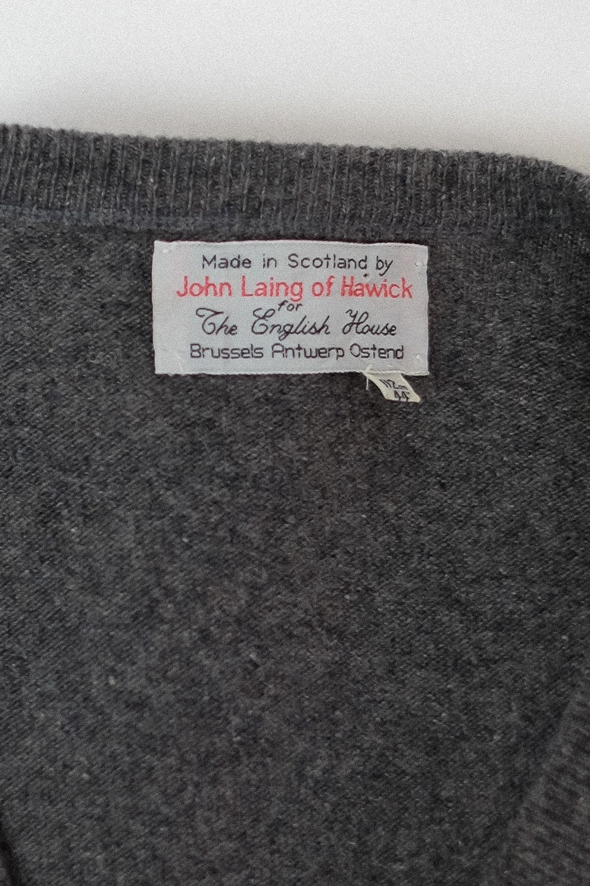 SCOTTISH PURE CASHMERE SWEATER IN GREY