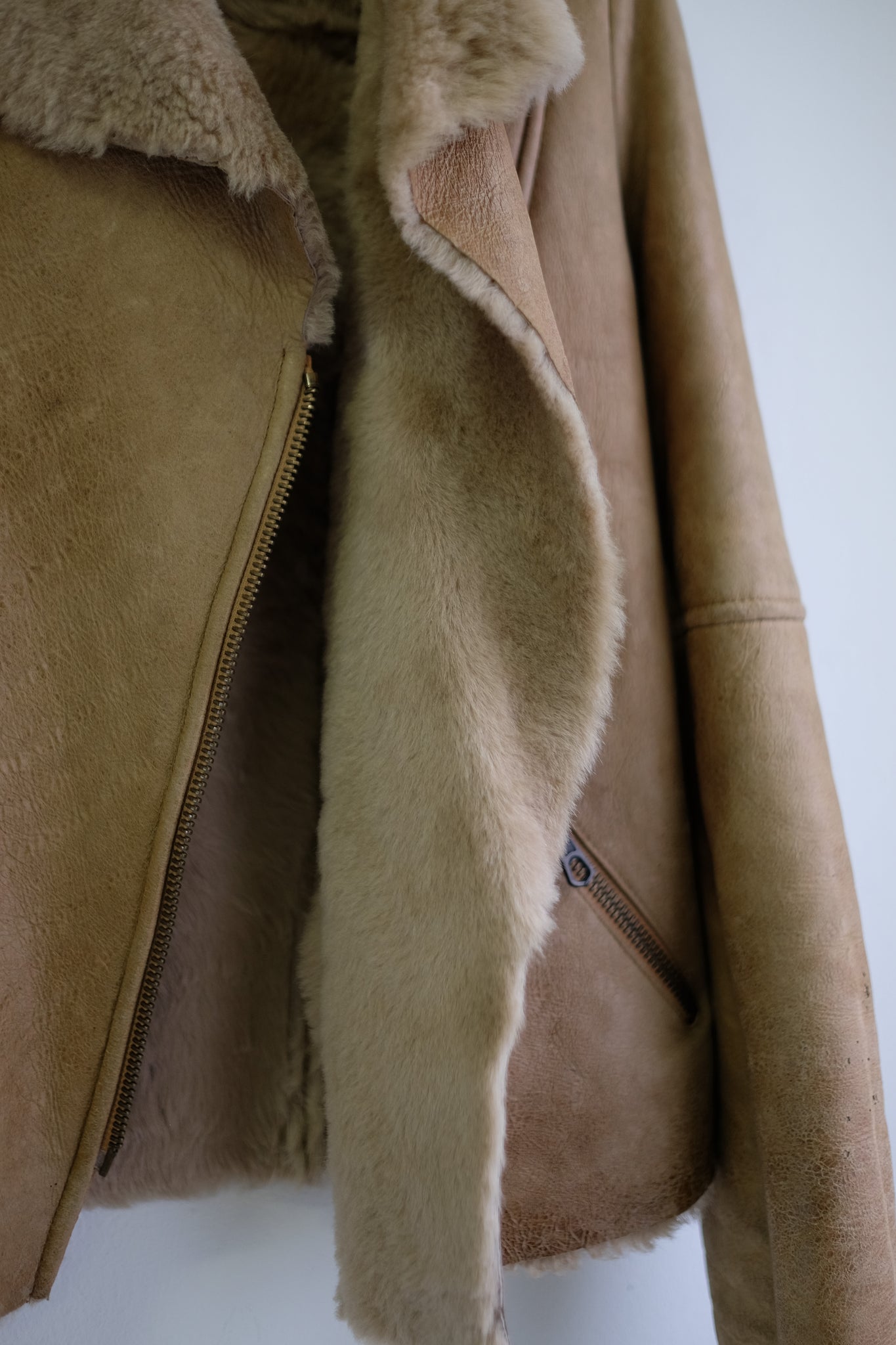 VINTAGE LEATHER JACKET IN NEUTRAL