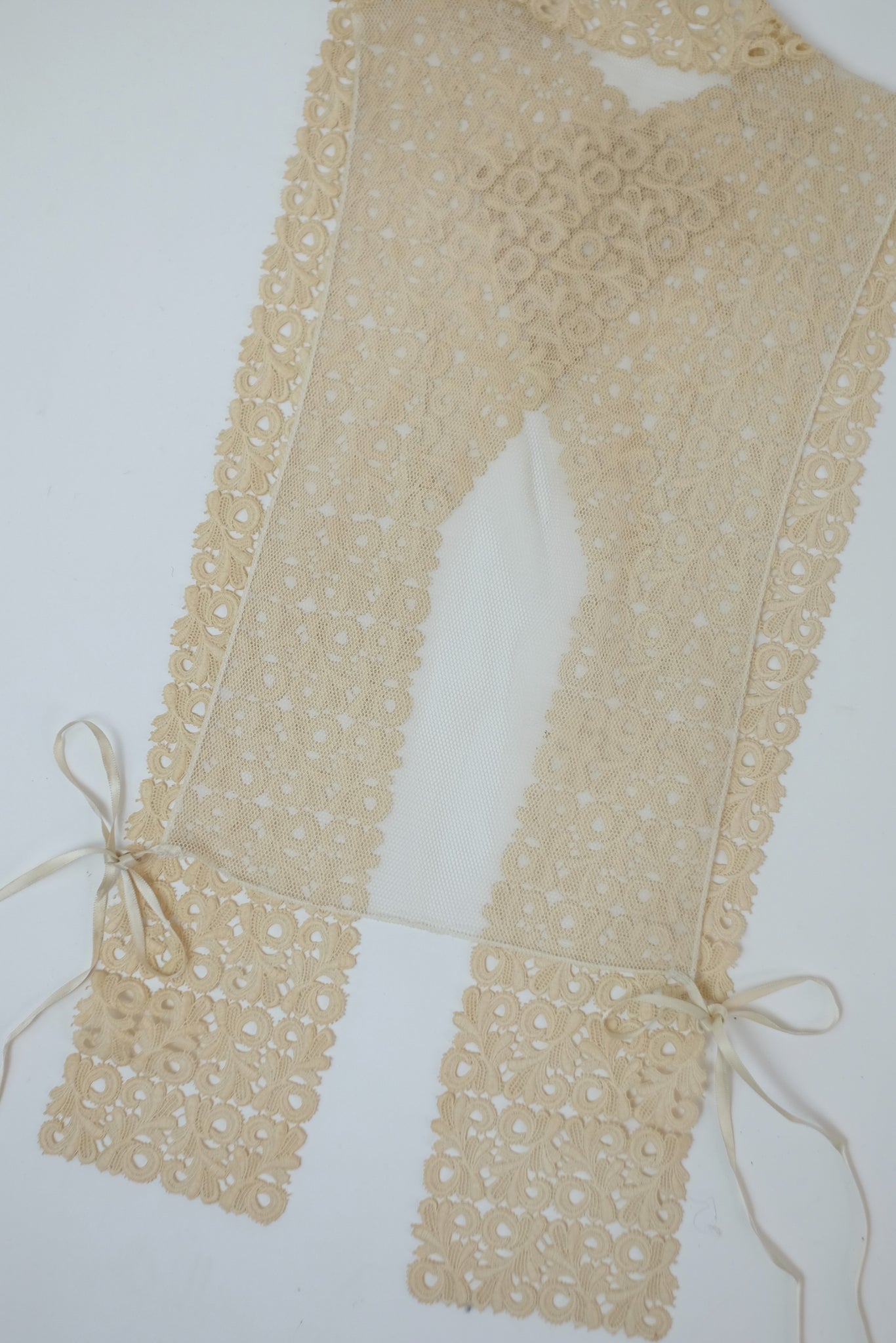 ANTIQUE LACE & NET LAYERING TOP IN CREAM