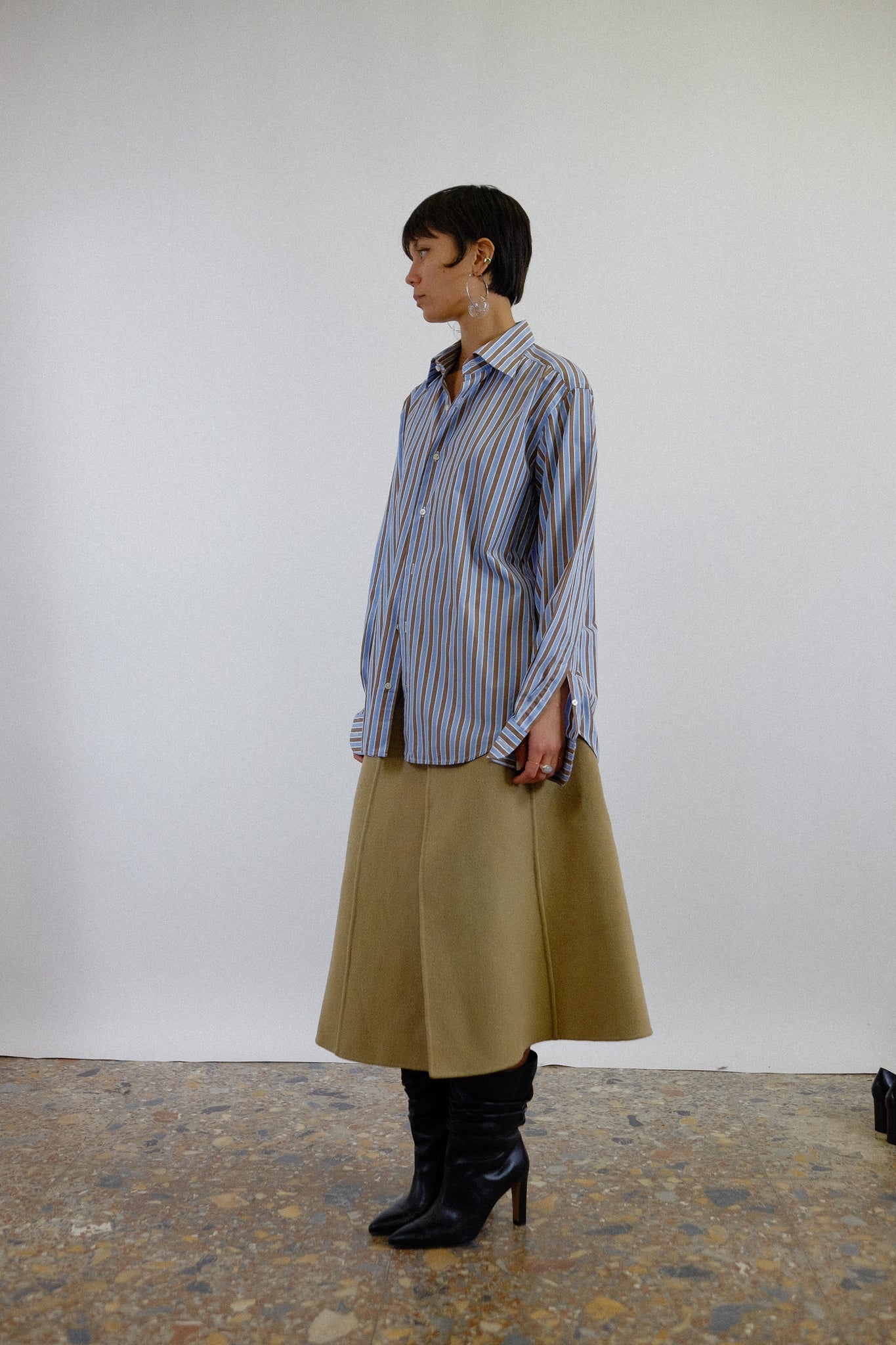 DOUBLE-FACED COUTURE WOOL WRAP SKIRT IN CAMEL