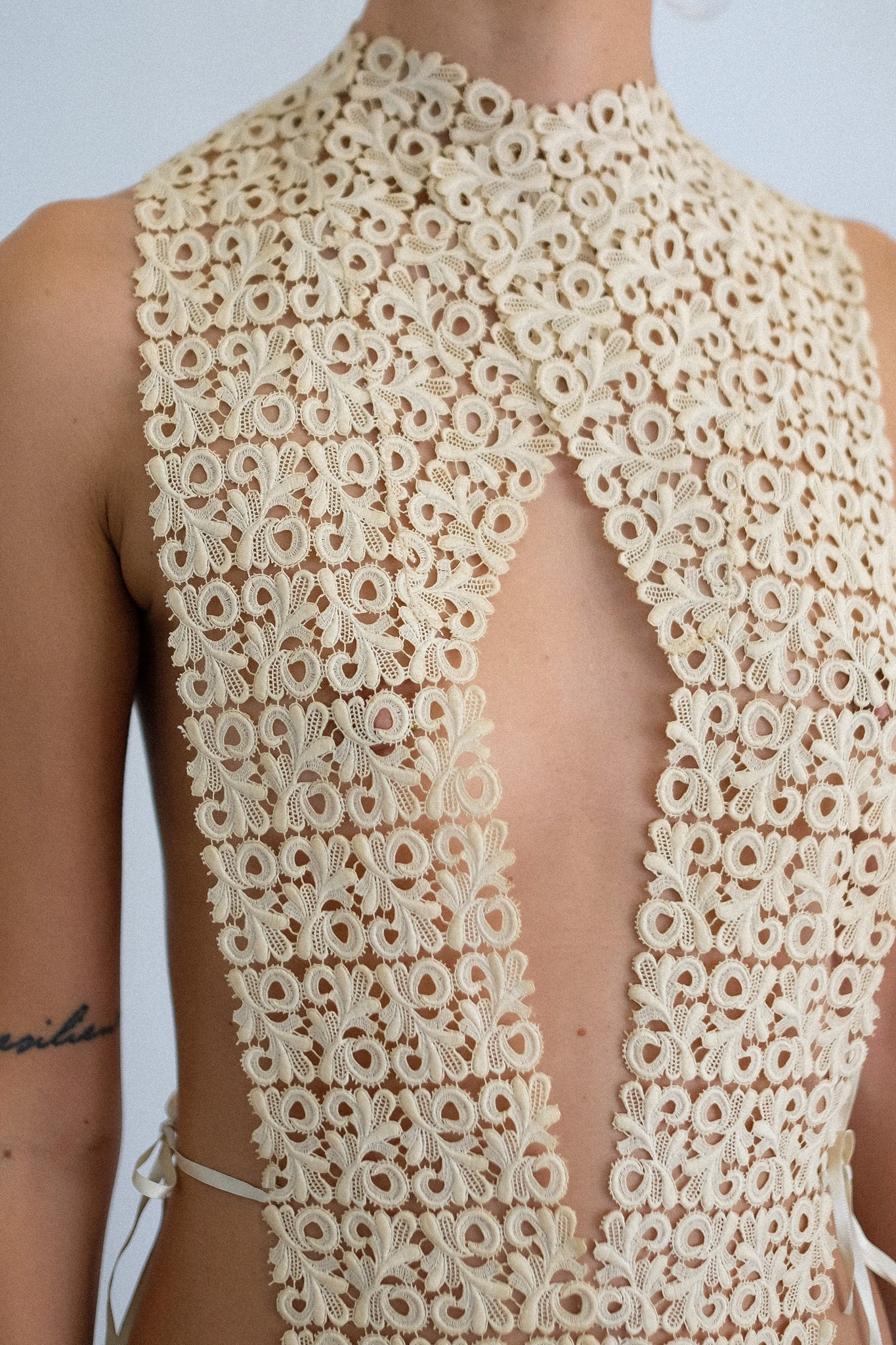 ANTIQUE LACE & NET LAYERING TOP IN CREAM