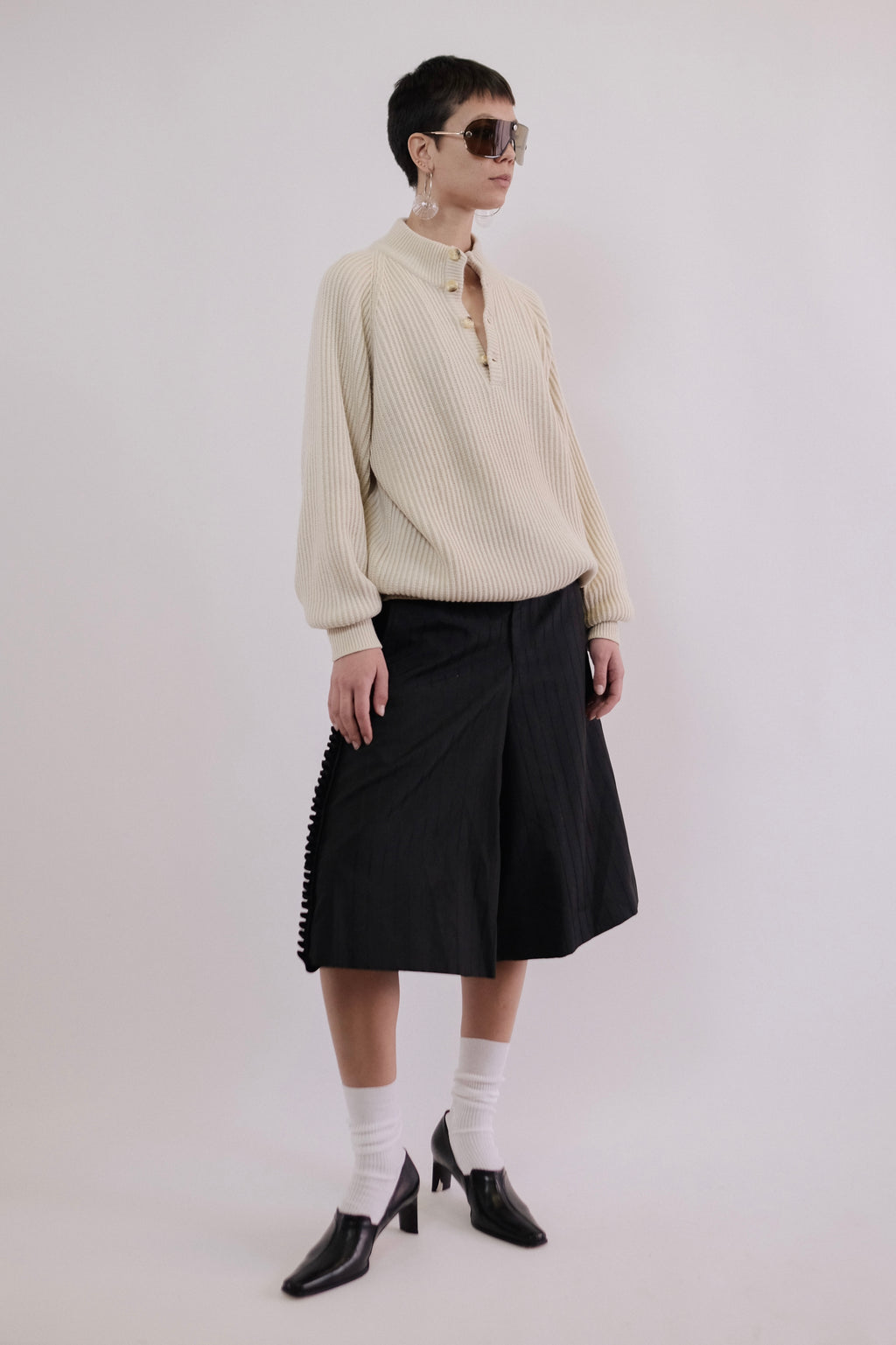 COMME DES GARÇONS HOMME BAGGY RUFFLE SHORTS IN BLACK