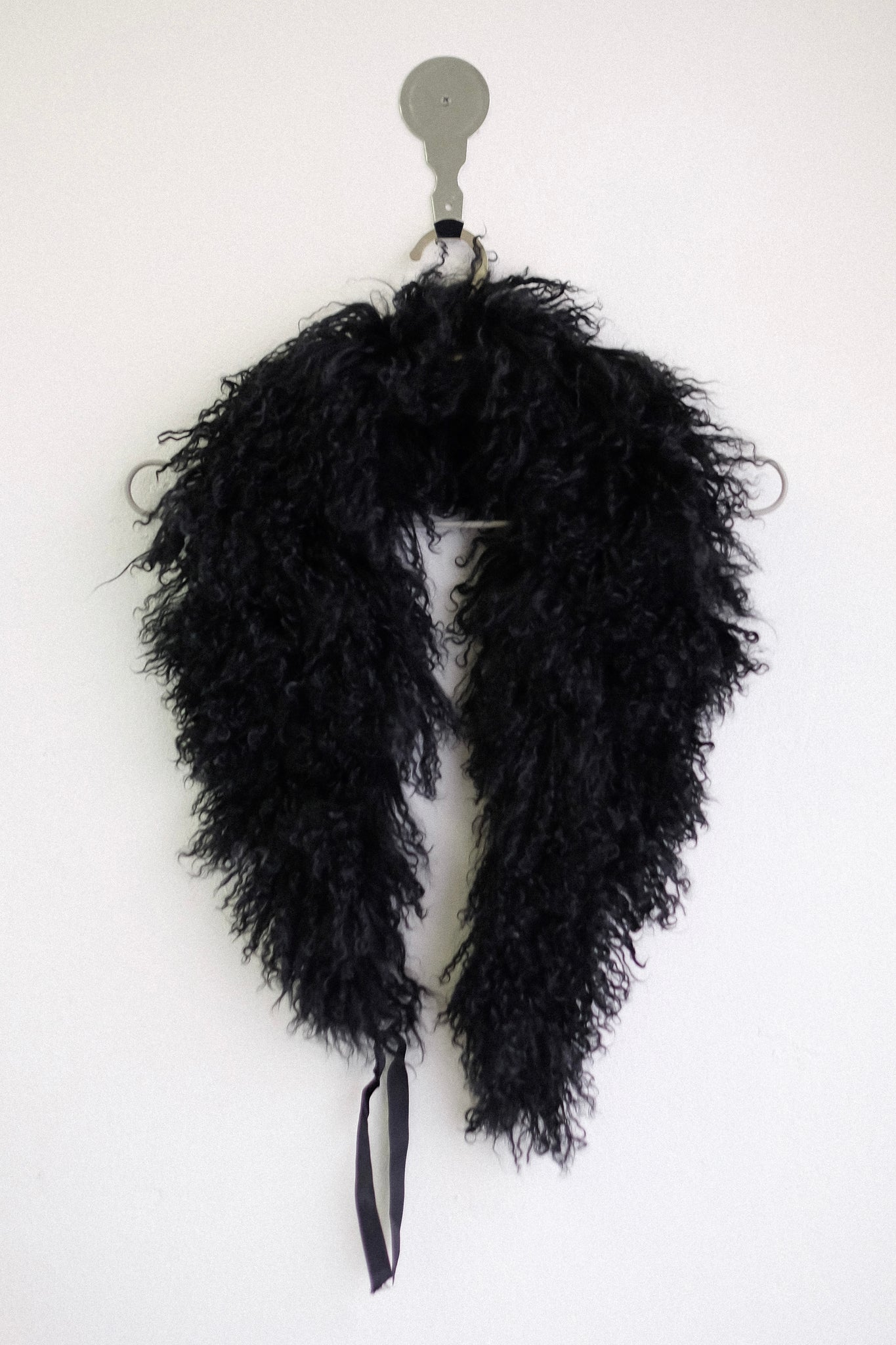 MONGOLIAN ARTISANAL HAND MADE FUR COLLAR IN BLACK