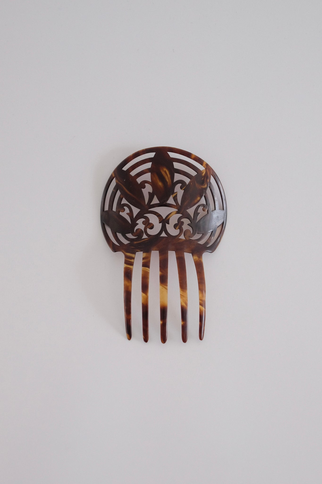 HAND-CUT VINTAGE HAIR COMB