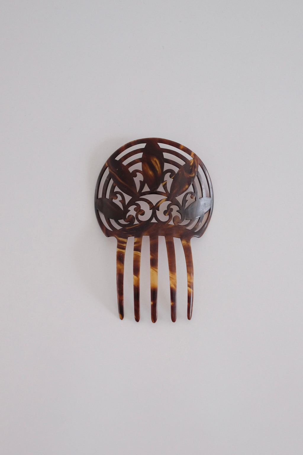 HAND-CUT VINTAGE HAIR COMB
