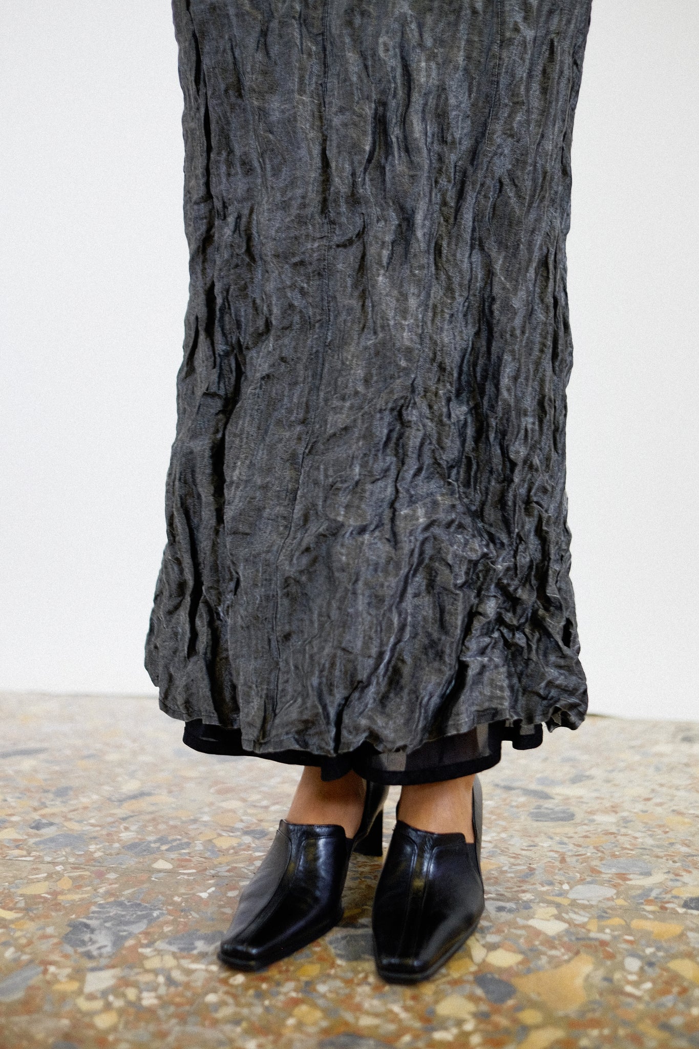 ROBERTA SCARPA METALLIC CRINKLE SKIRT IN TECHNICAL METALLIC FABRIC