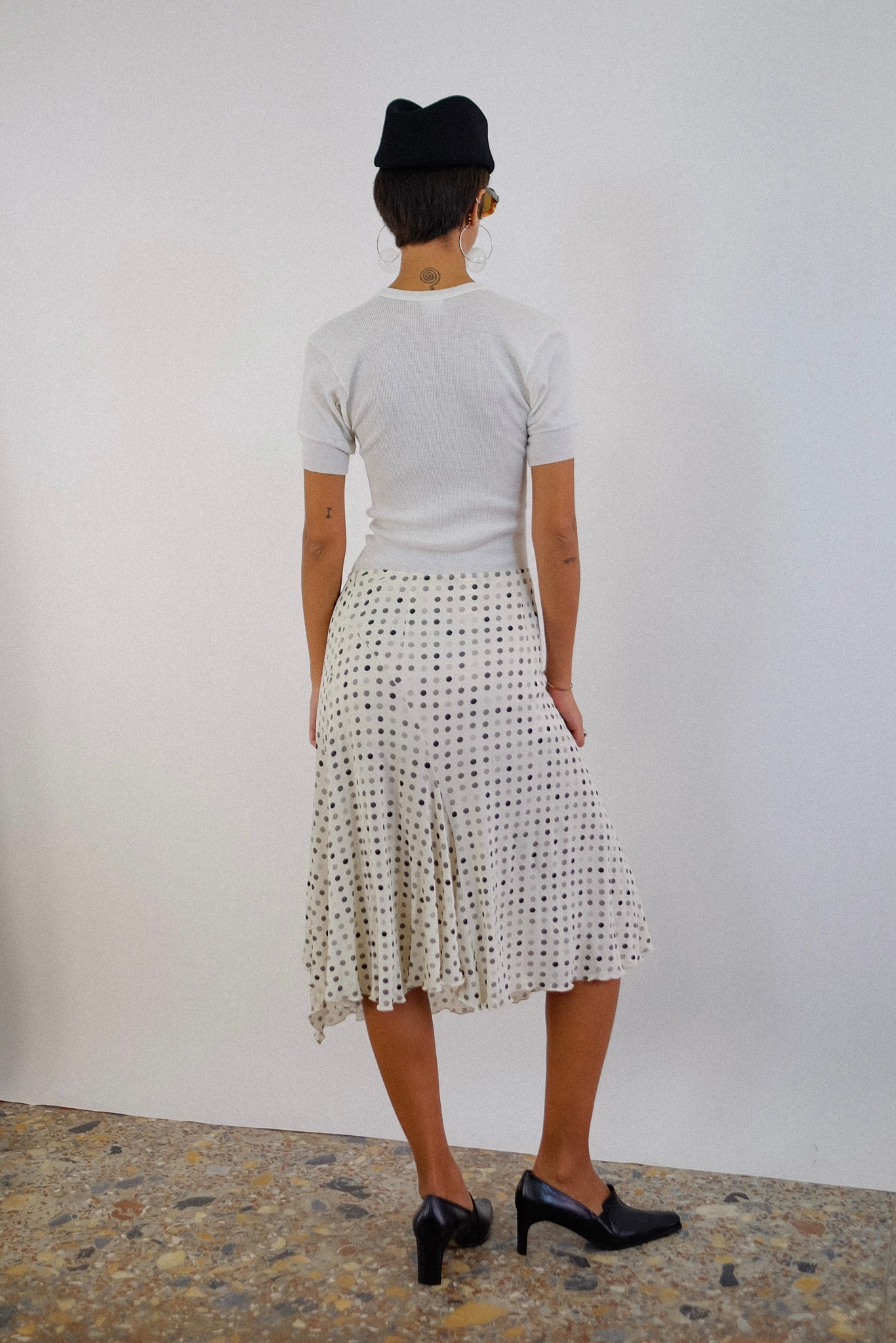 LES COPAINS POLKA DOTS BIAS DRAPE SKIRT IN WHITE AND GREY