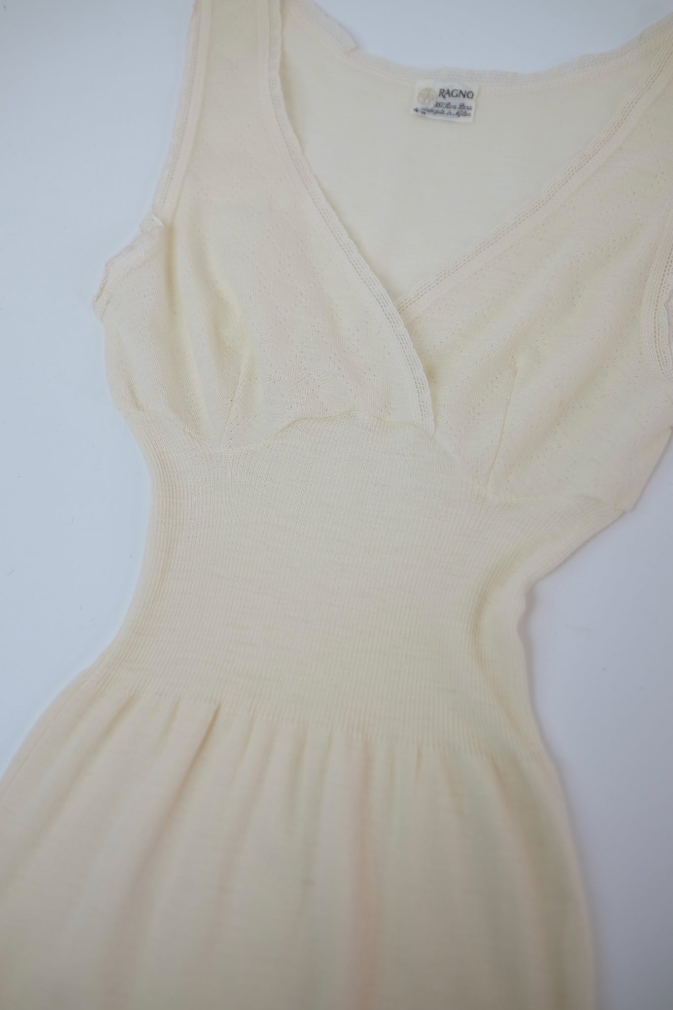 RAGNO VINTAGE TOP IN CREAM WHITE