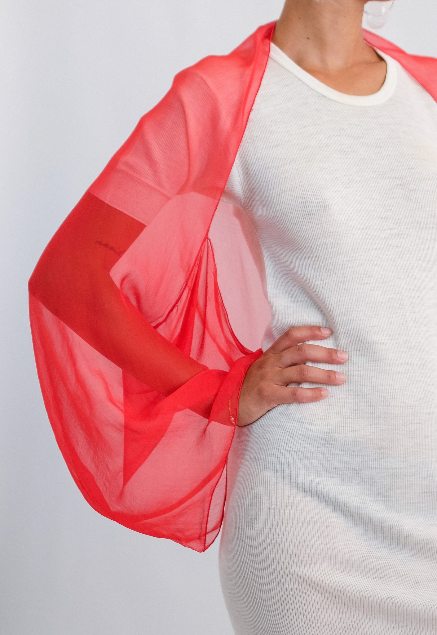 BILLOW SHRUG IN RED SILK CHIFFON