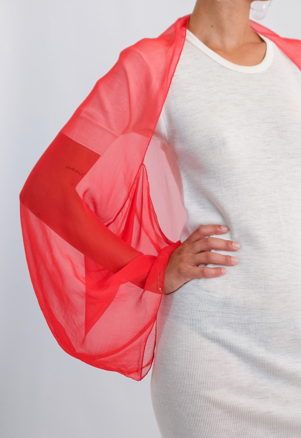 BILLOW SHRUG IN RED SILK CHIFFON