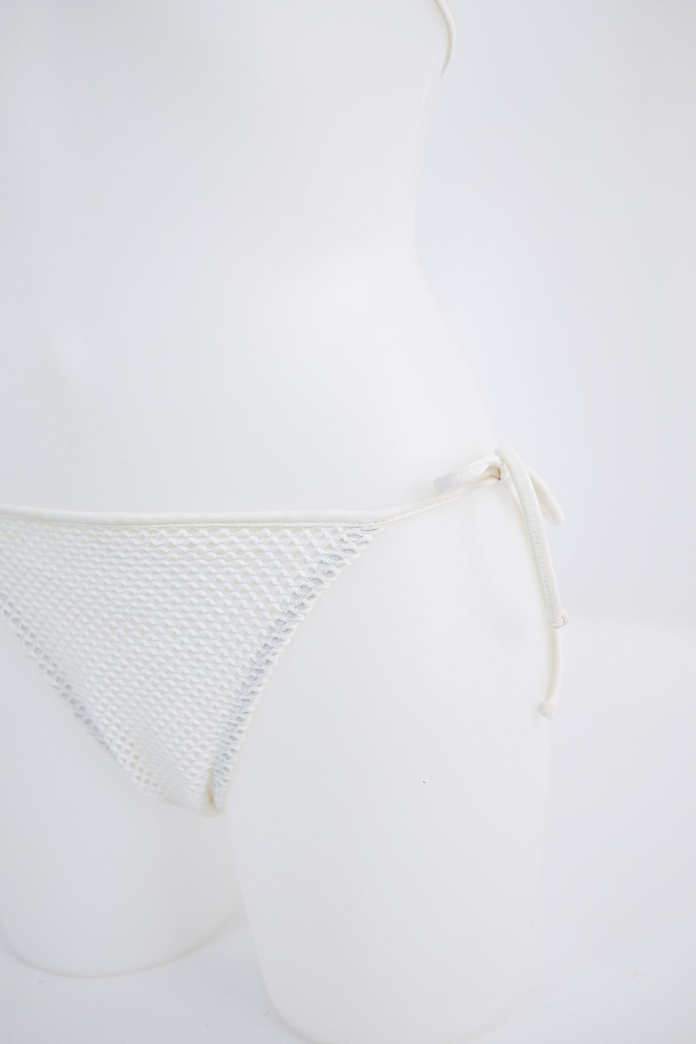 MISS BIKINI MESH KINI IN WHITE