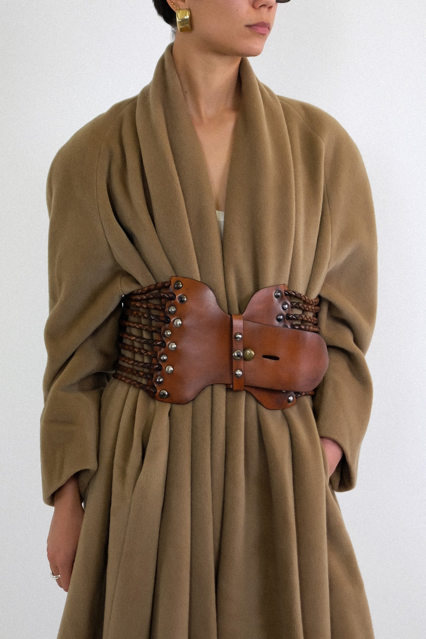 ARTISANAL HAND CRAFTED MAXI WOVEN LEATHER BELT IN BROWN