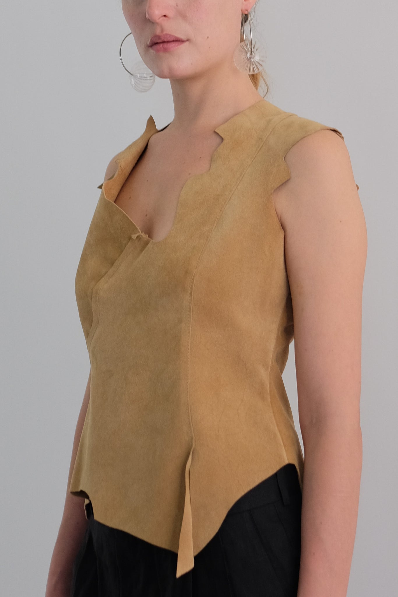 RAW SUEDE LEATHER TOP IN NATURAL TAN