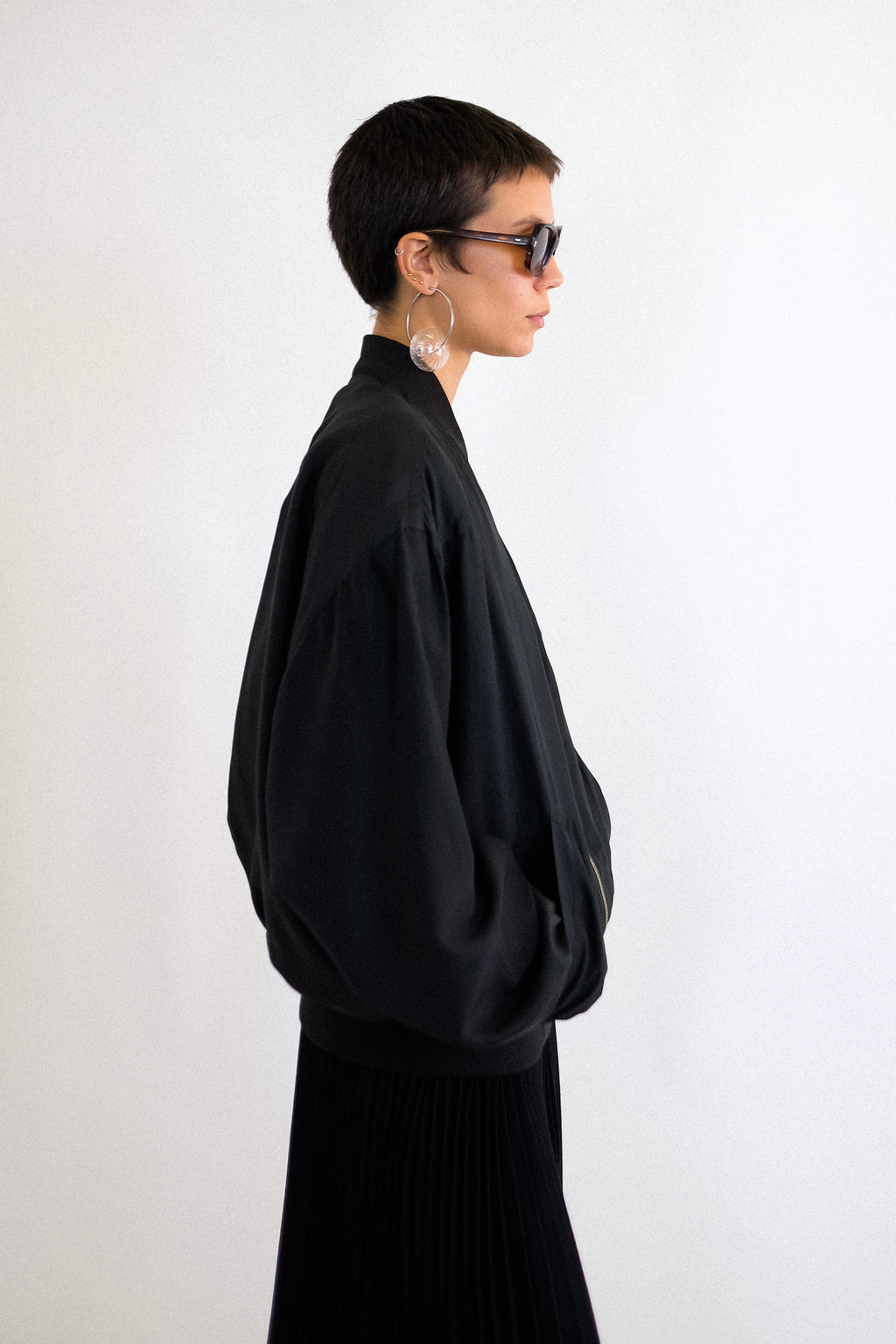 SILK BOMBER JACKET IN BLACK