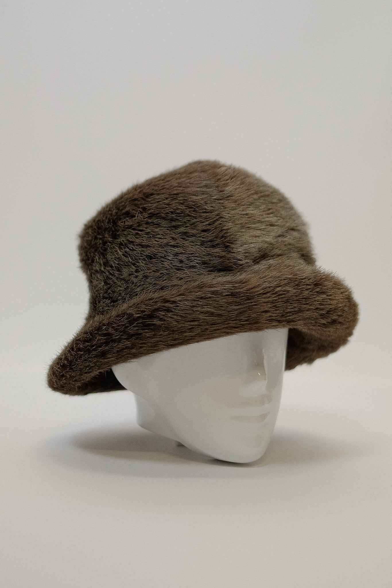 FUR BUCKET HAT
