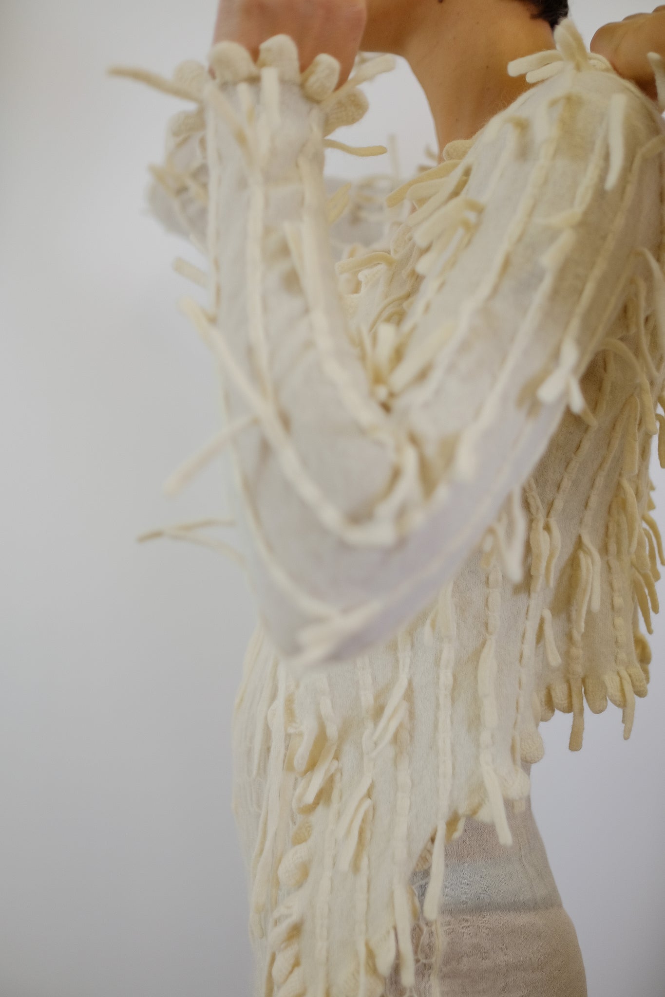 ROBERTA SCARPA CROP CARDIGAN IN CREAM