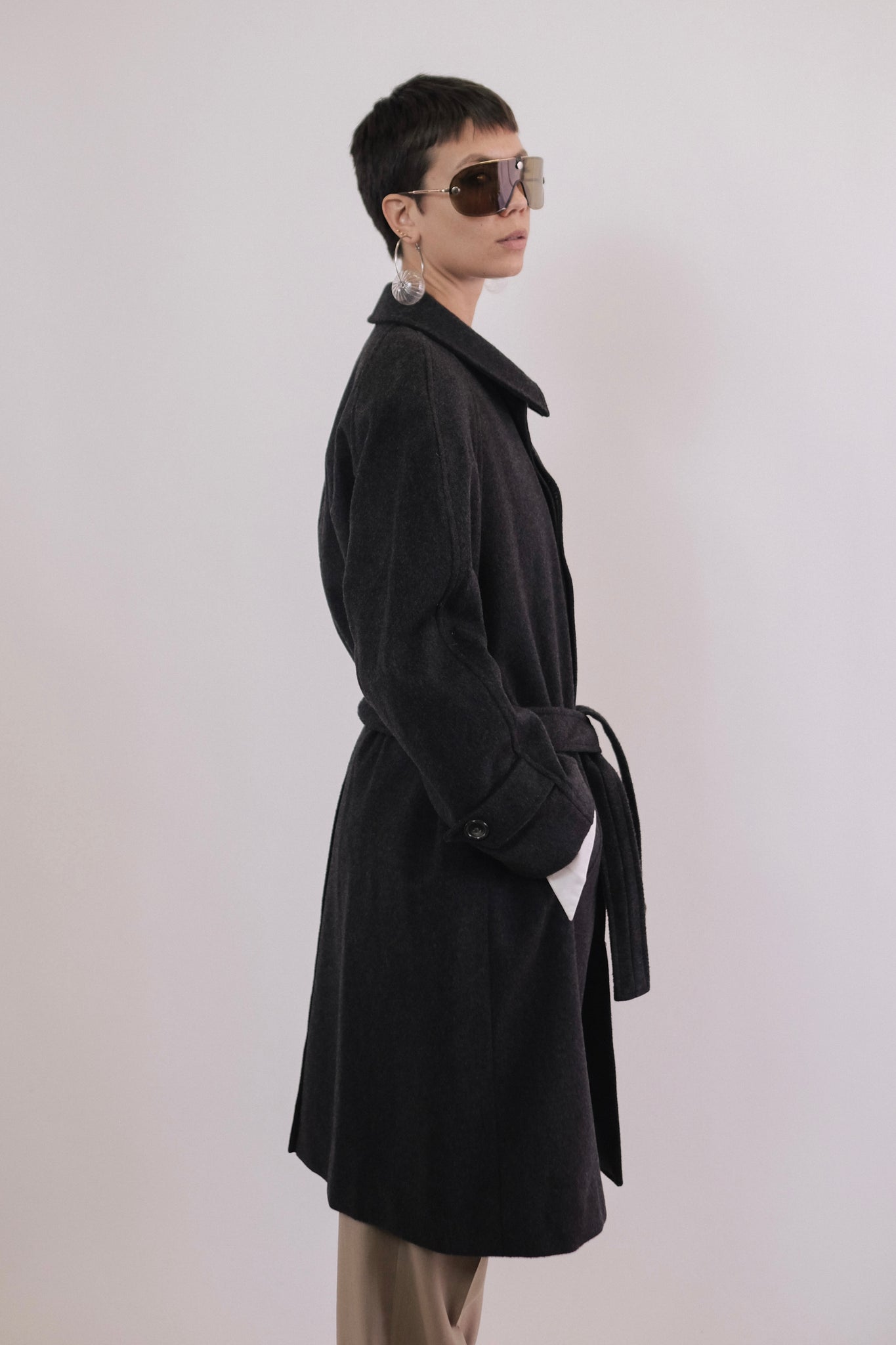 ITALIAN TAILOR MADE COAT IN DARK GREY