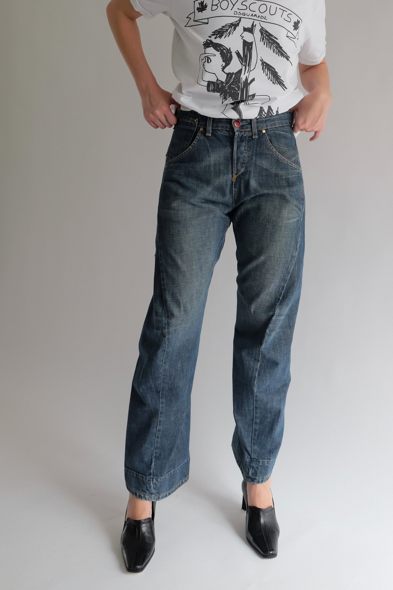 LEVIS ENGINEERED JEANS