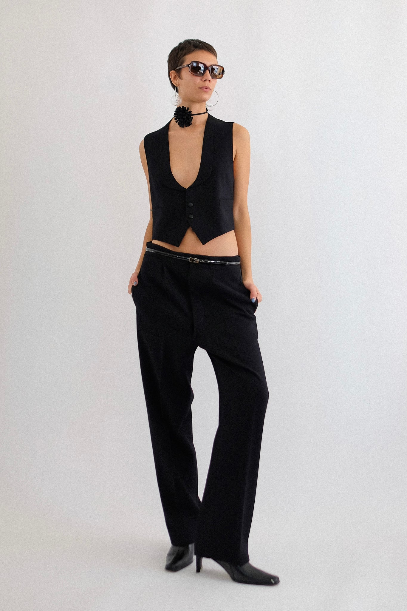 ANTIQUE CIRCA 1930/1940s HAND MADE ARTISANAL MENSWEAR SET IN BLACK