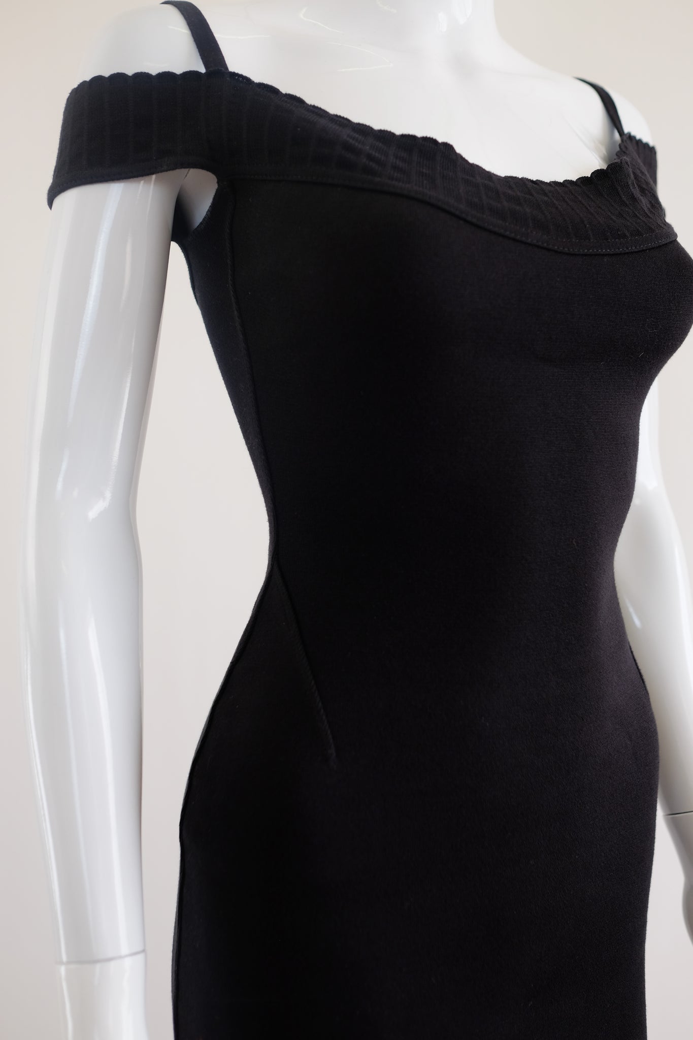 RARE DOCUMENTED 1992 AZZEDINE ALAIA DRESS