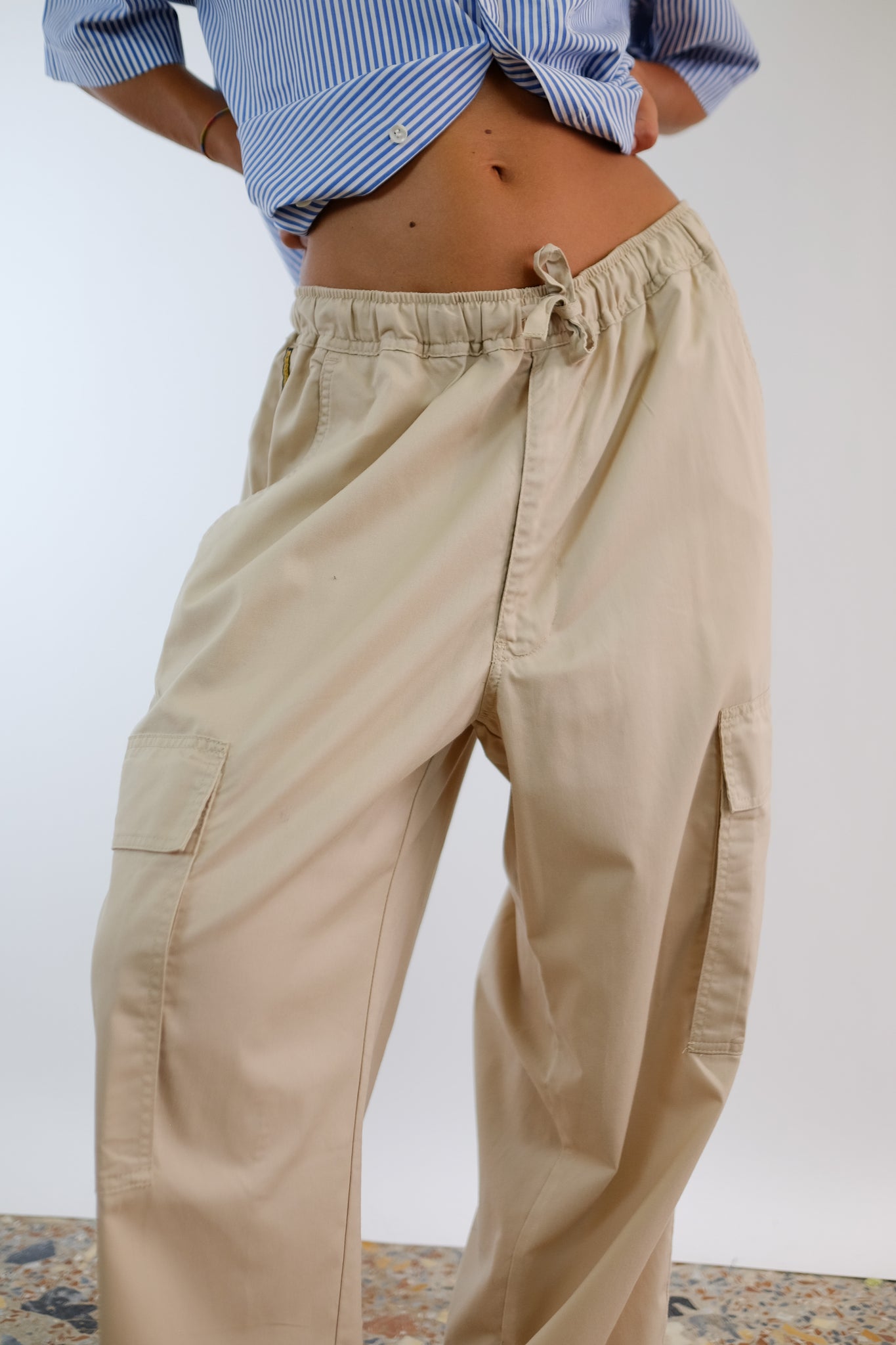 ARMANI JEANS DRAWSTRING WIDE CARGOS IN SAND
