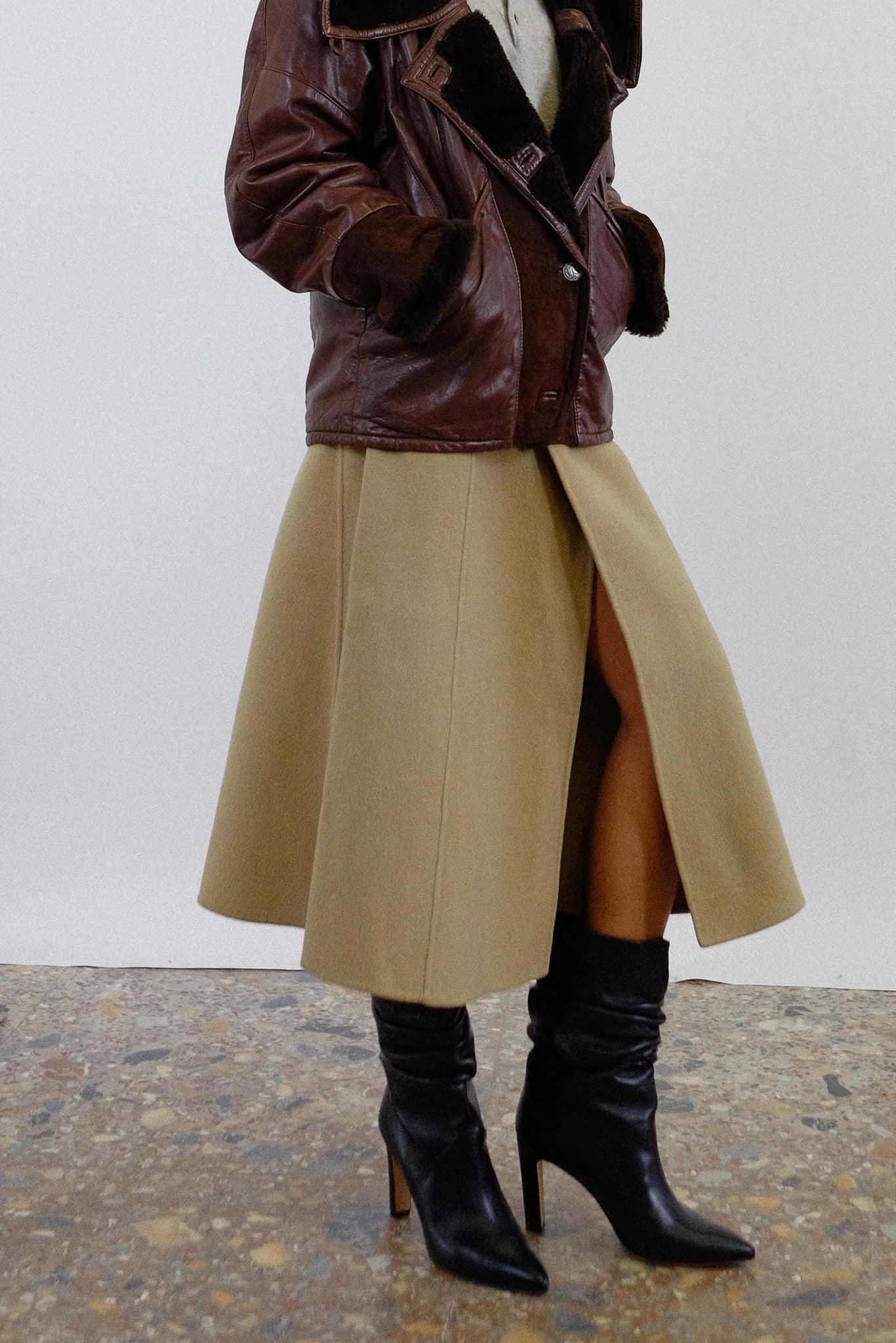 DOUBLE-FACED COUTURE WOOL WRAP SKIRT IN CAMEL