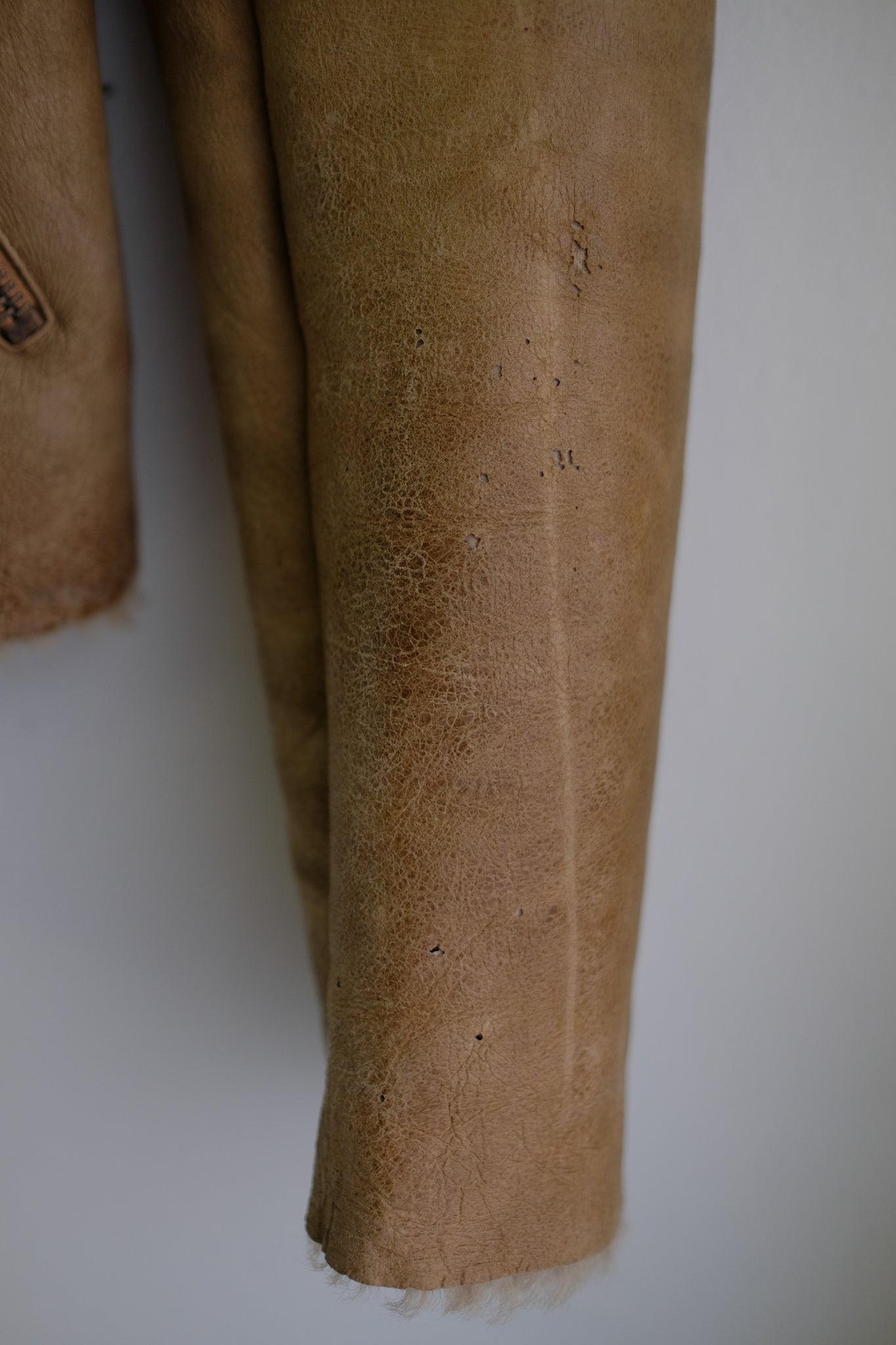 VINTAGE LEATHER JACKET IN NEUTRAL