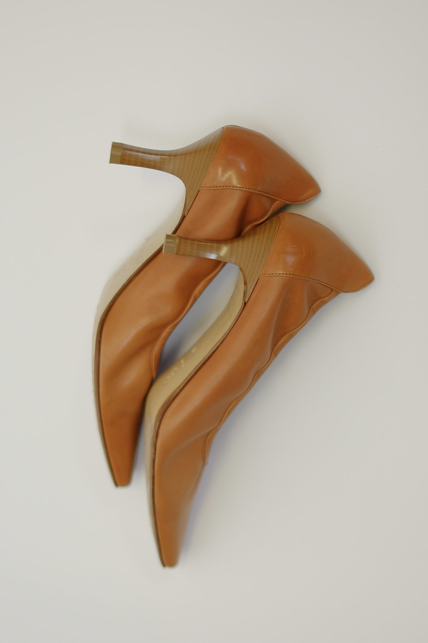 ROMAN ATELIER PUMPS IN SANDY CARAMEL