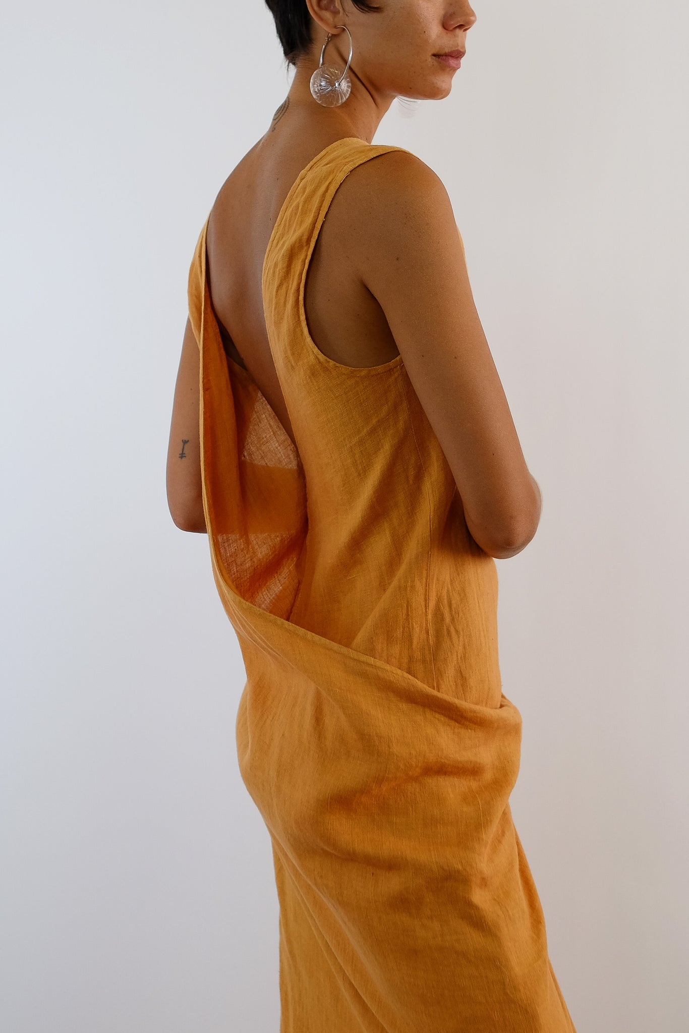 ORANGE WRAP BACK DRESS IN ARANCIA LINEN