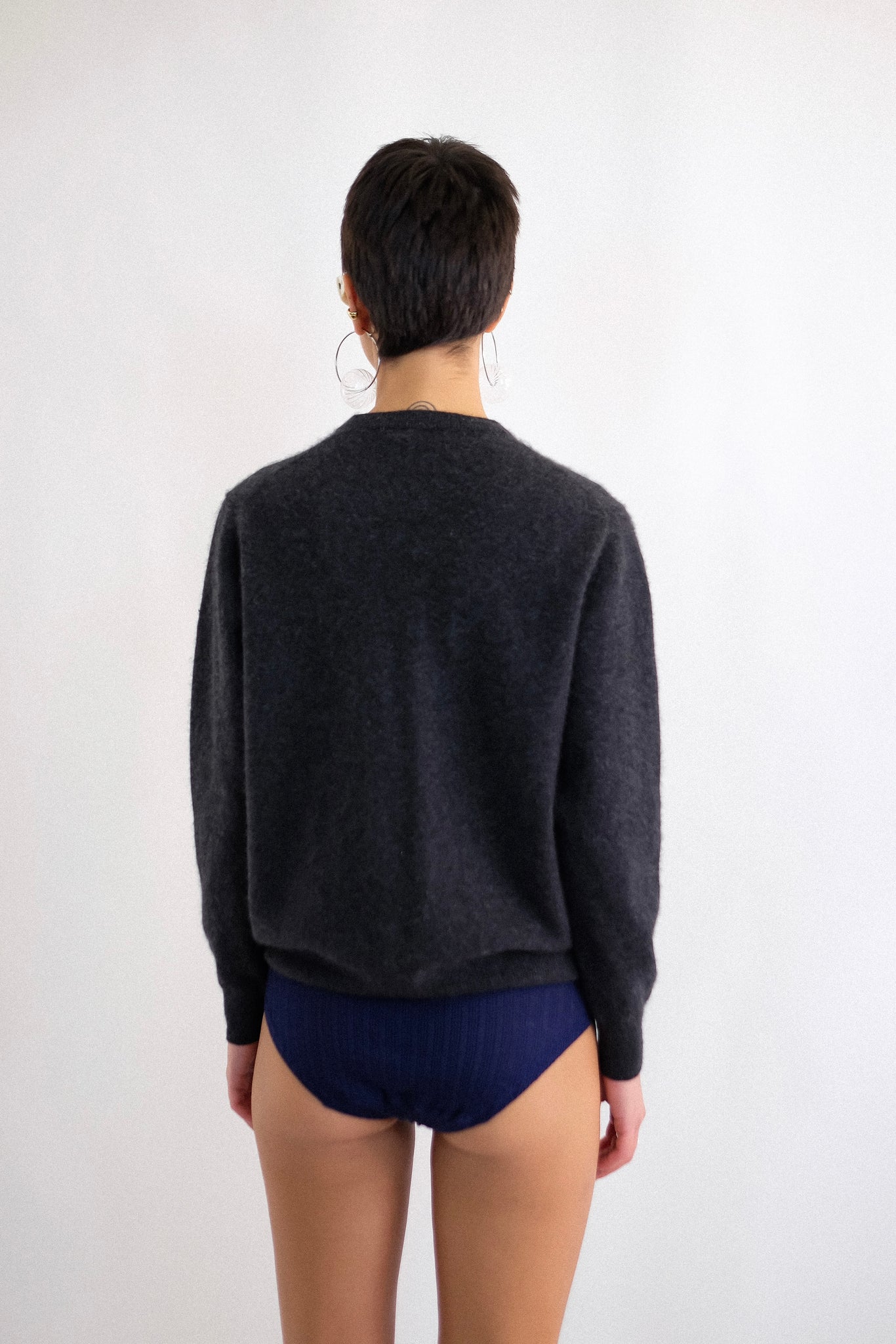 DUCA DI VALTORTA PURE CASHMERE SWEATER IN CHARCOAL GREY