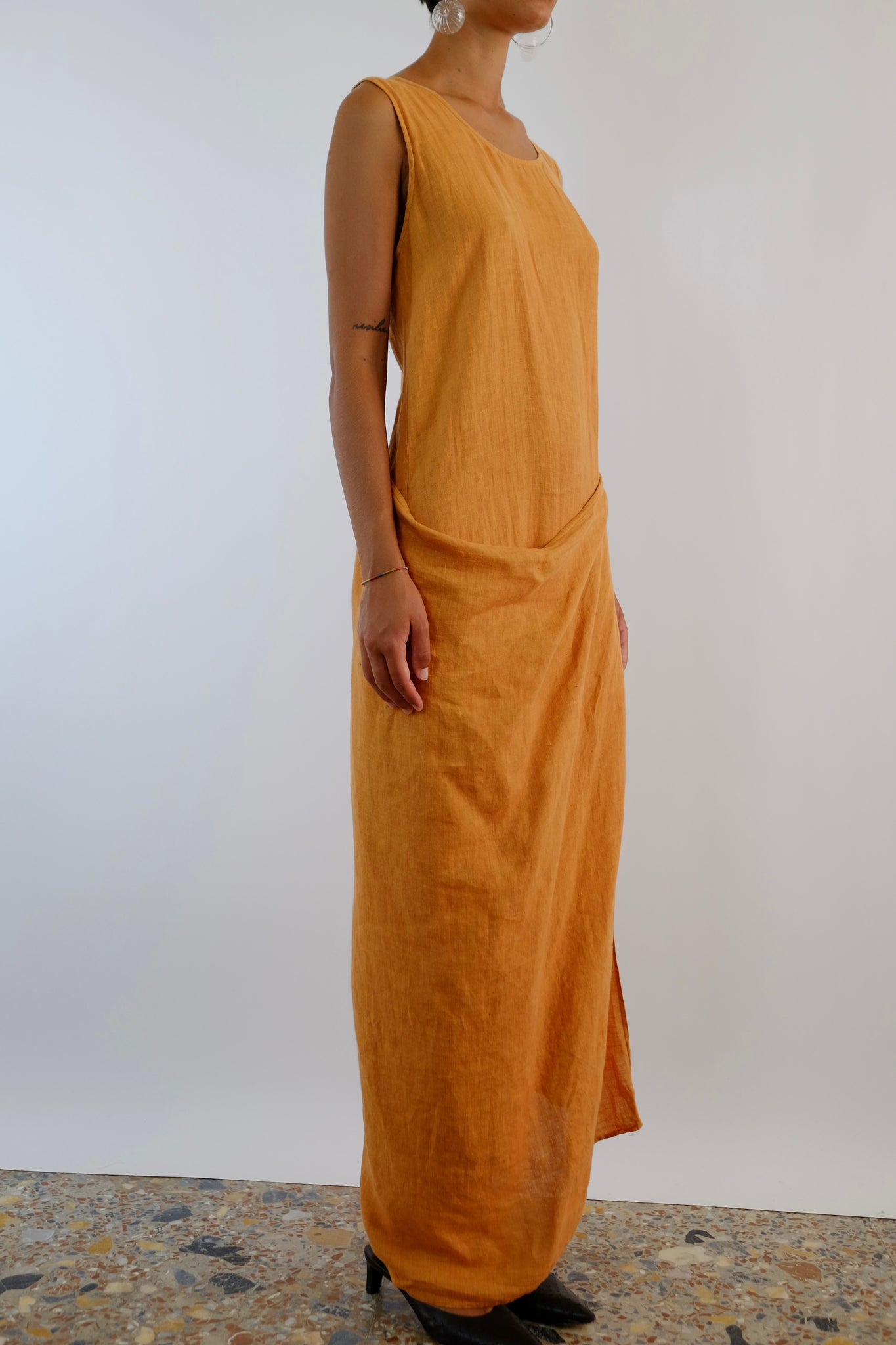ORANGE WRAP BACK DRESS IN ARANCIA LINEN