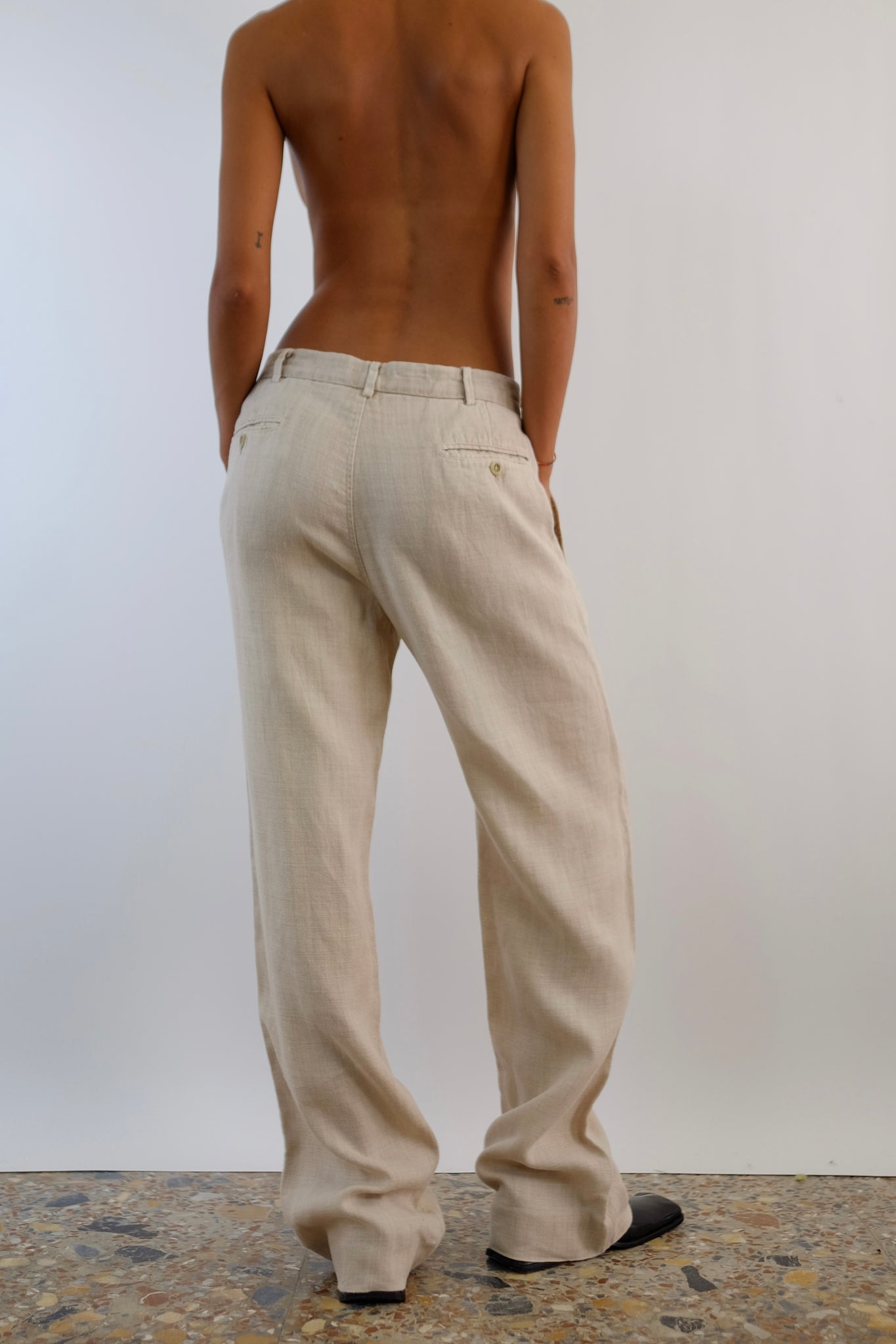 CP COMPANY RELAXED PANTS IN ECRU LINEN