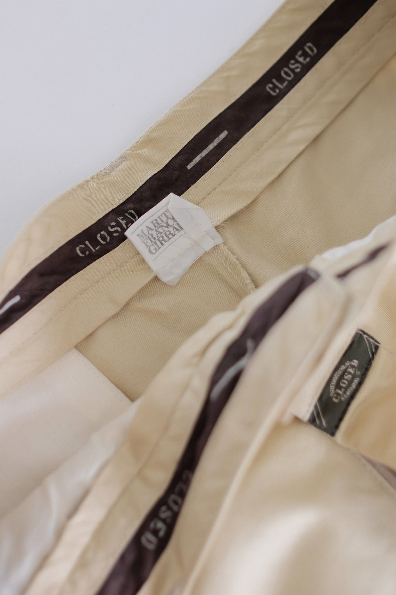80S CLOSED BY GIRBAUD DEADSTOCK TROUSERS IN BEIGE