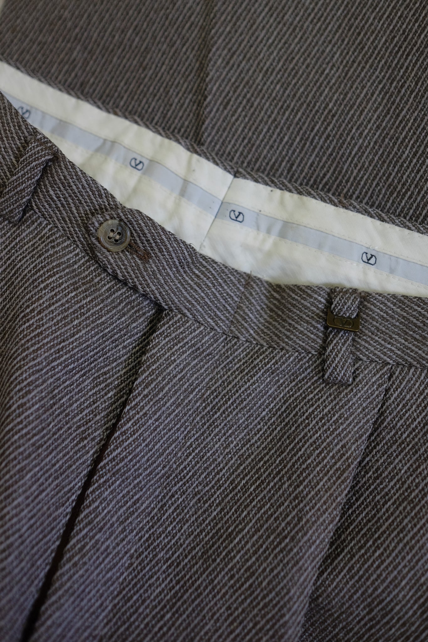 VALENTINO UOMO TAILORED TROUSERS IN BROWN