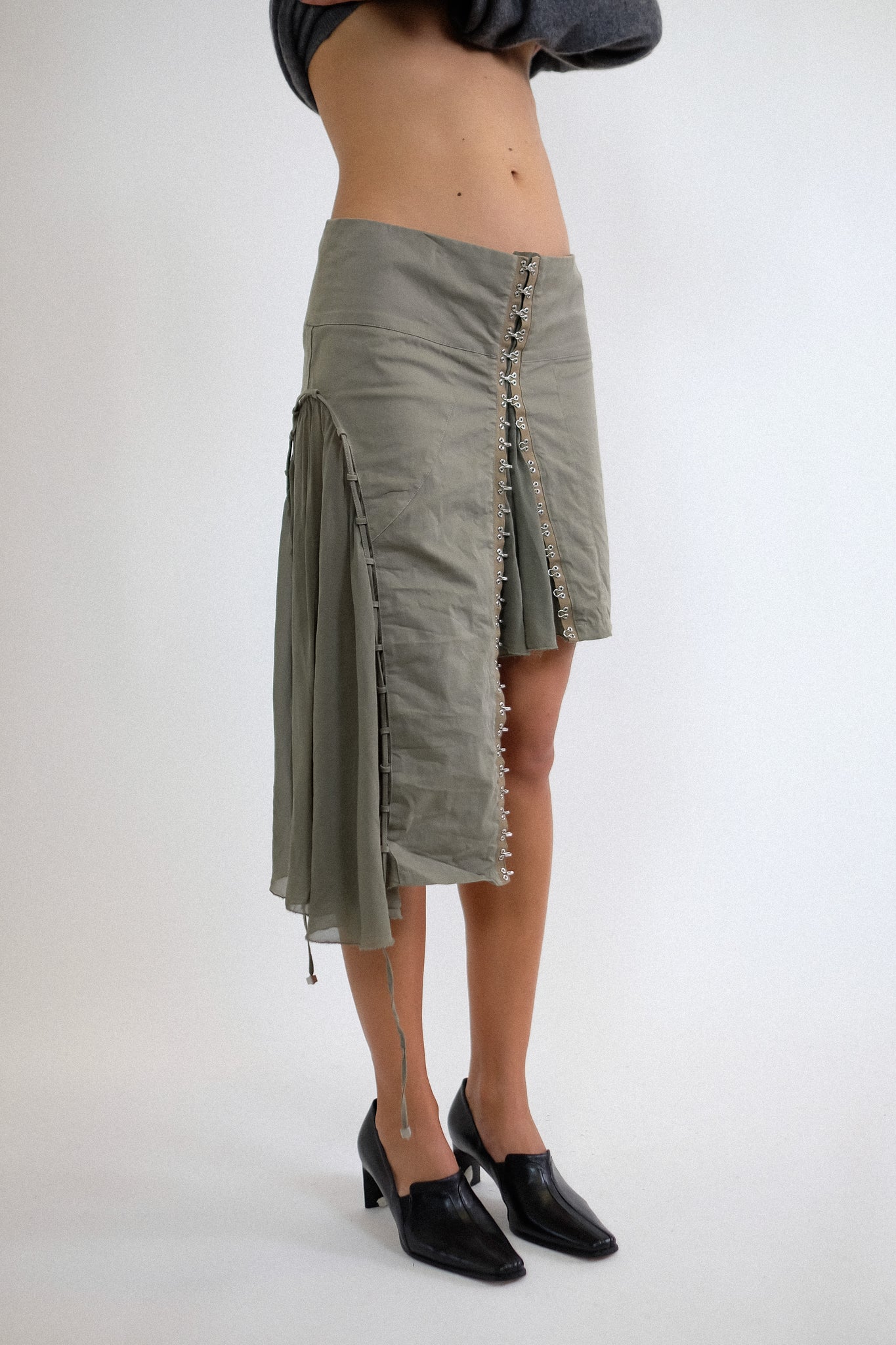 ANNARITA N. HOOK AND EYE SKIRT IN KHAKI