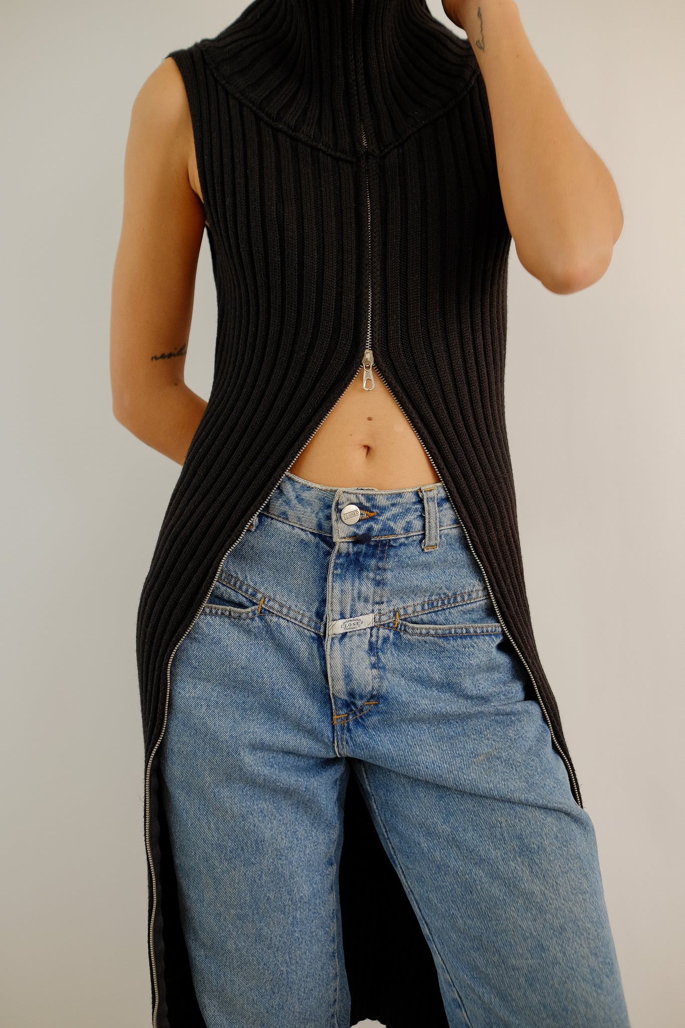 SISLEY LONG DOUBLE ZIP KNIT IN BLACK