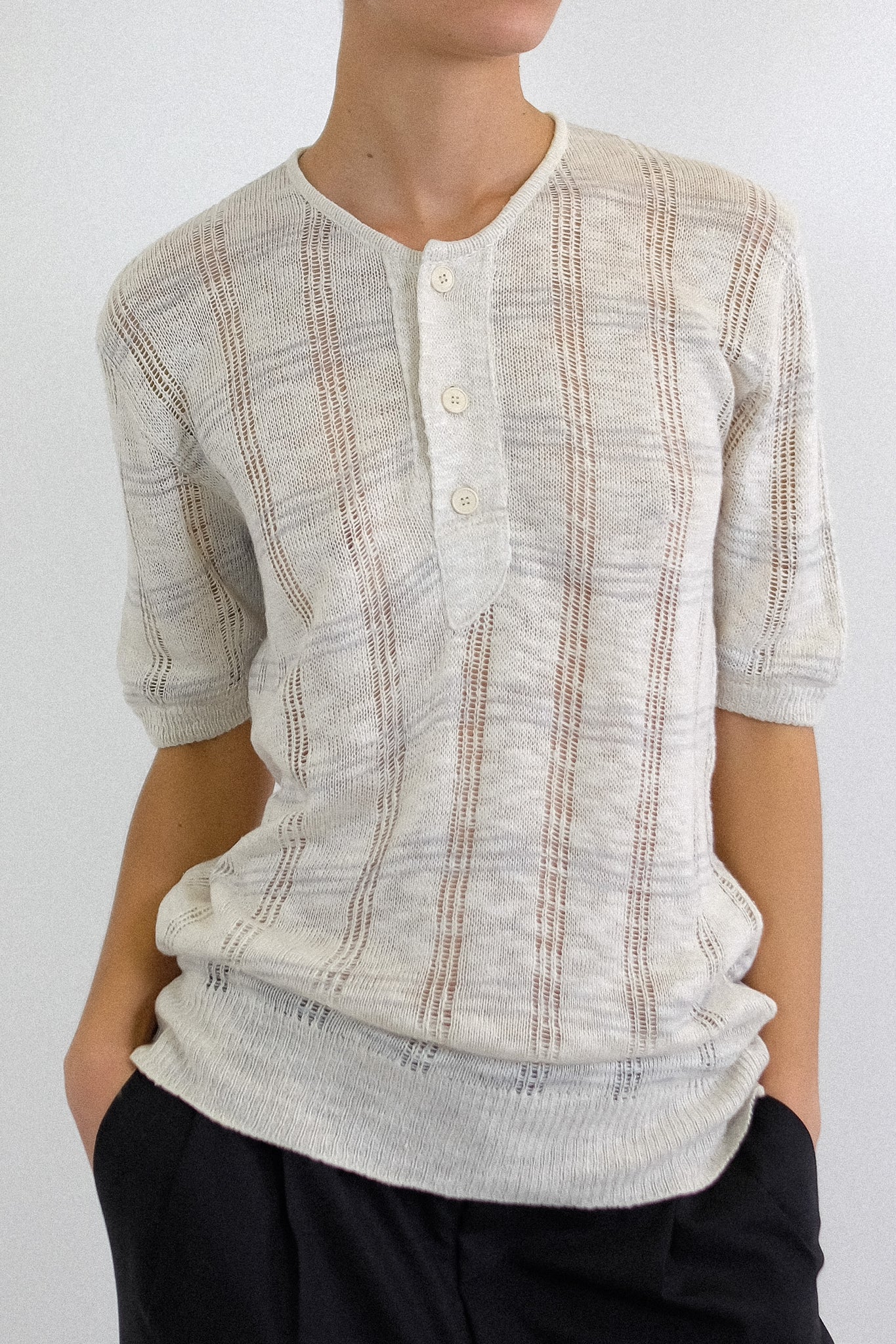 GOBBO 70S KNIT T IN WHITE AND GREY GEELONG WOOL